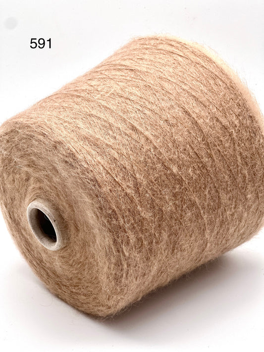 Elite iDOKNiT lace weight yarn, Superkid Mohair blend by Lineapiu Italia. Luxury composition of 58% superkid mohair and 8% wool, Nm 10, providing 1000m per 100g. Authentic Italian-made extra fine yarn curated by iDOKNiT for delicate, airy garments with a signature mohair halo.
