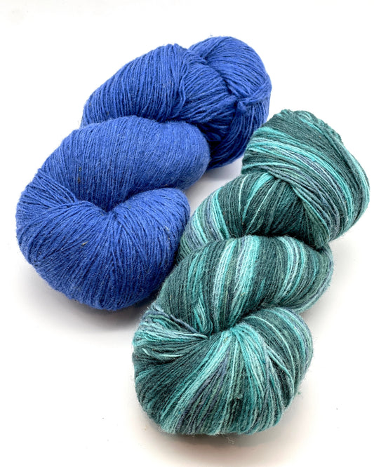 Exclusive iDOKNiT fingering weight heritage yarn, DUNDAGA 6.1 from Paces Vilnas Fabrika, Latvia. A traditional 6/1 single-ply blend of 70% Latvian wool and 30% Latvian merino, providing 460m per 100g. Curated by iDOKNiT in a spectrum of authentic blue and green Baltic shades (022, 023, 024, 054, 067, 069, 092) for rustic-refined knitwear with a soft, natural bloom.