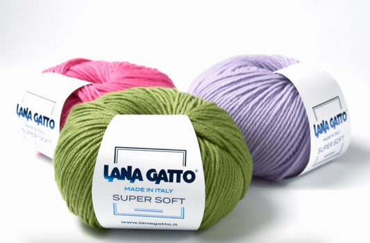 Lana Gatto Super Soft Merino Wool yarn ball – 50g skein