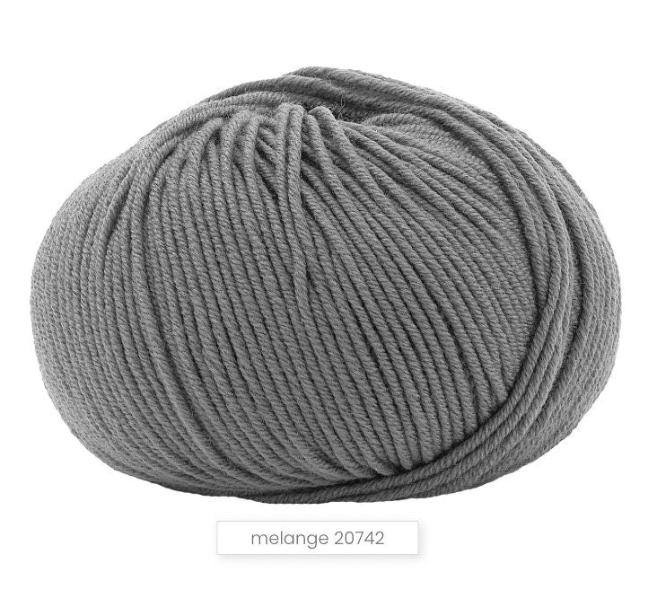 SUPER SOFT, 100% Wool Knitting Yarn, Italian Yarn, Lana Gatto, Great for Machine and Hand Knitting, 50g/125m (137y)