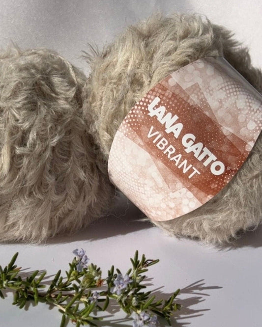 lana gatto vibrant yarn fluffy alpaca merino yarn aran italy
fur texture yarn soft fluffy yarn lana gatto vibrant knitting yarn
italian fluffy yarn alpaca merino blend soft texture yarn
bulky fluffy yarn for scarves jackets lana gatto vibrant