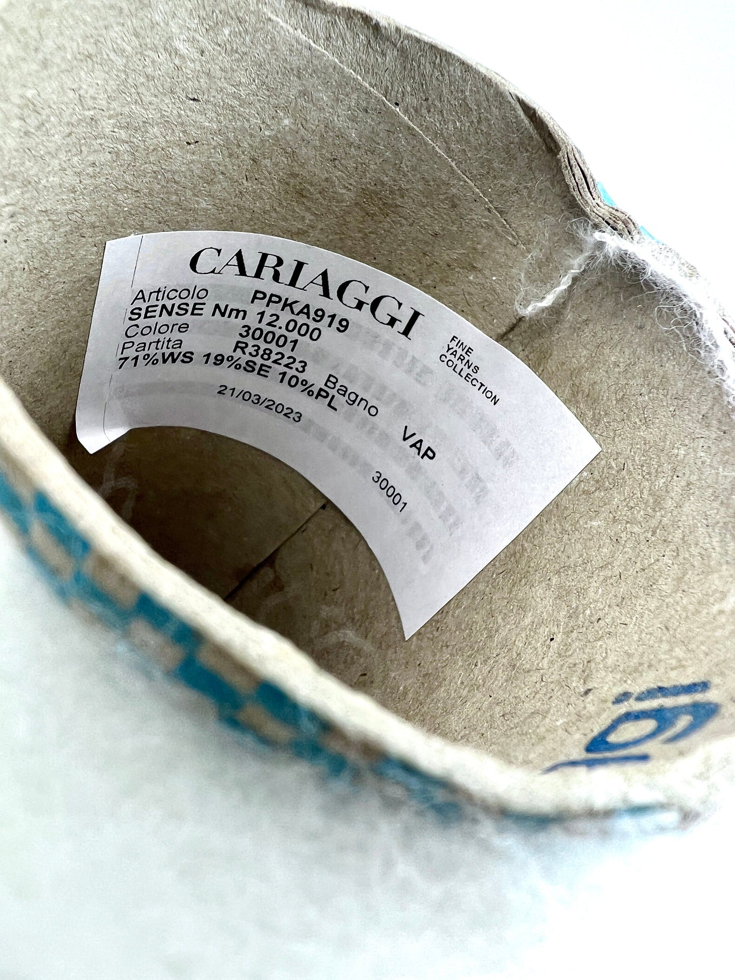 FLUFFY Cashmere 71 Silk 19 Elastane 10 STRETCHY Yarn, SENCE, Luxury Itlains Yarn by CARIAGGI, Available in Balls and on Cone, Lace Weight, 1200m/100g  (1312y/3.52oz)