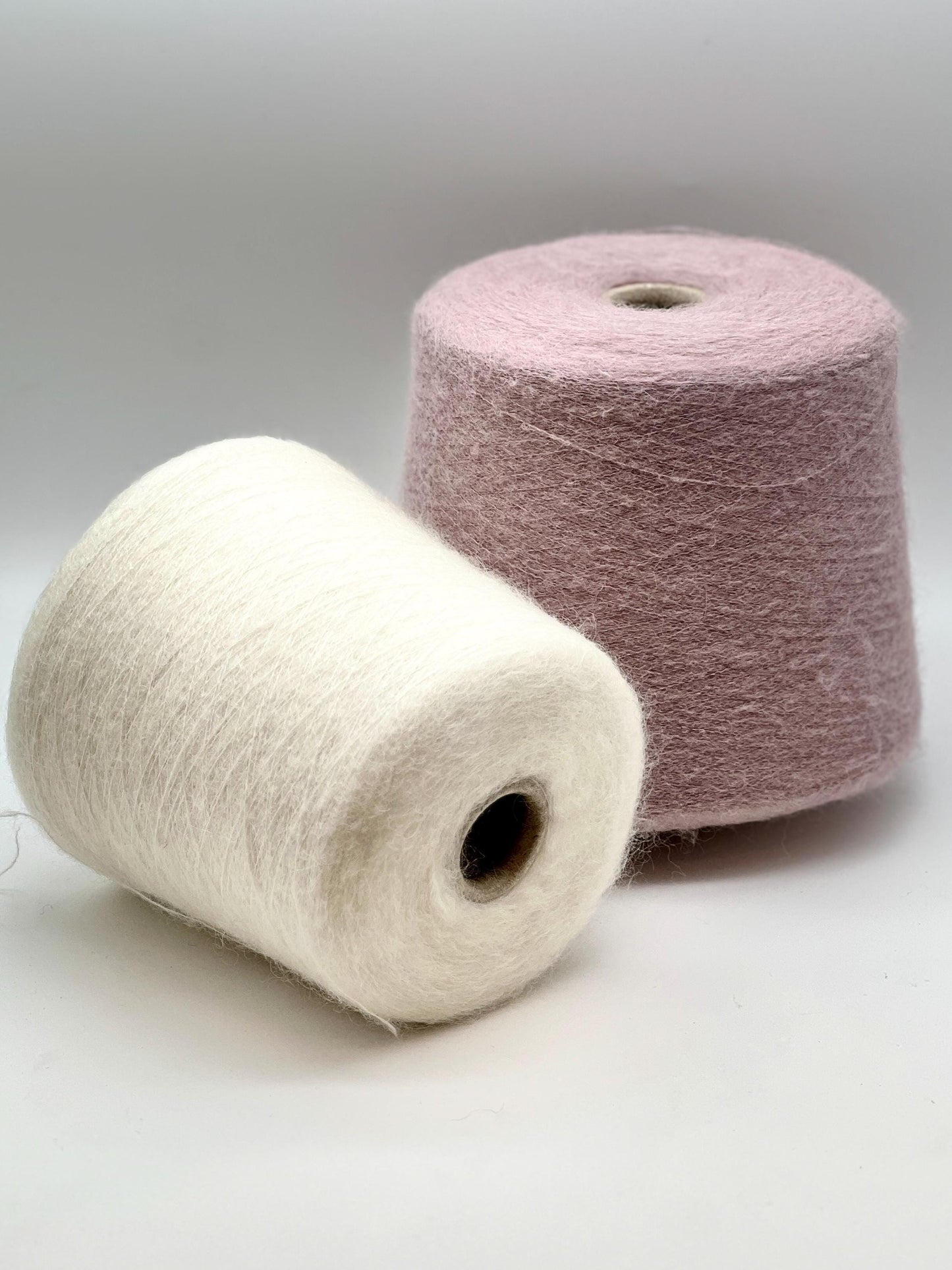 Alpaca Fluffy Yarn, ALPACA 70, Luxury Collection by RiGo, Premium Italian Yarn, Lace Weight, Available in Balls and on Cones, 1000m/100g (1093Y/3.52oz)