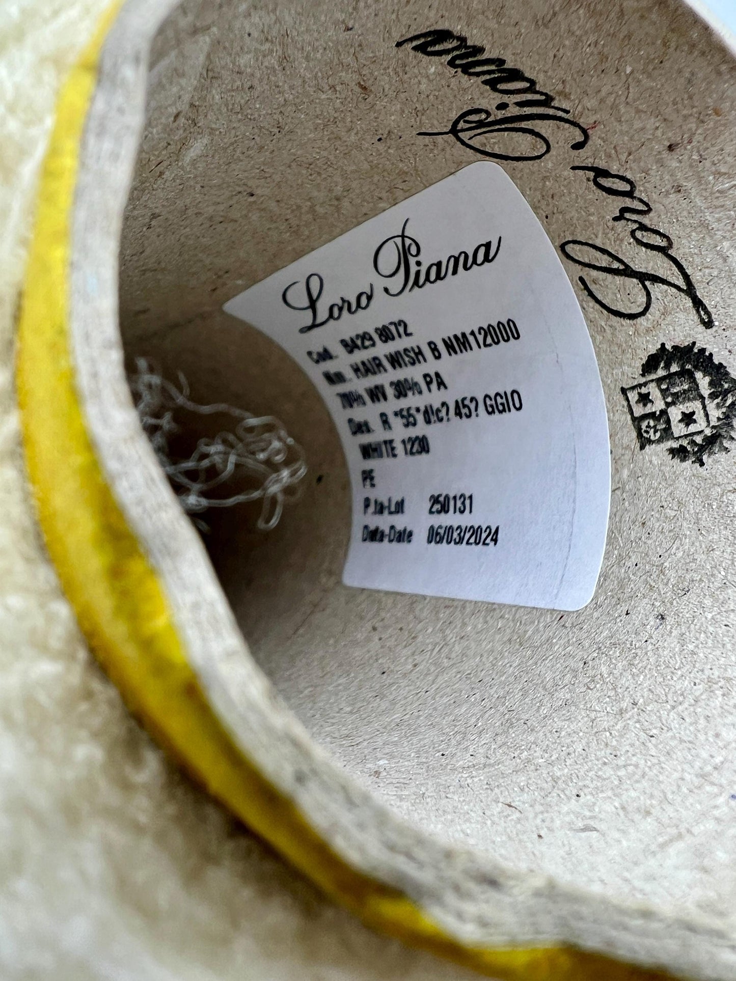 FLUFFY Boucle Merino Yarn, HAIR WISH, Premium Italian Yarn by Loro Piana, Available in Balls and on Cones, Lace Weight, 1200m/100g (1321y/3.52oz)