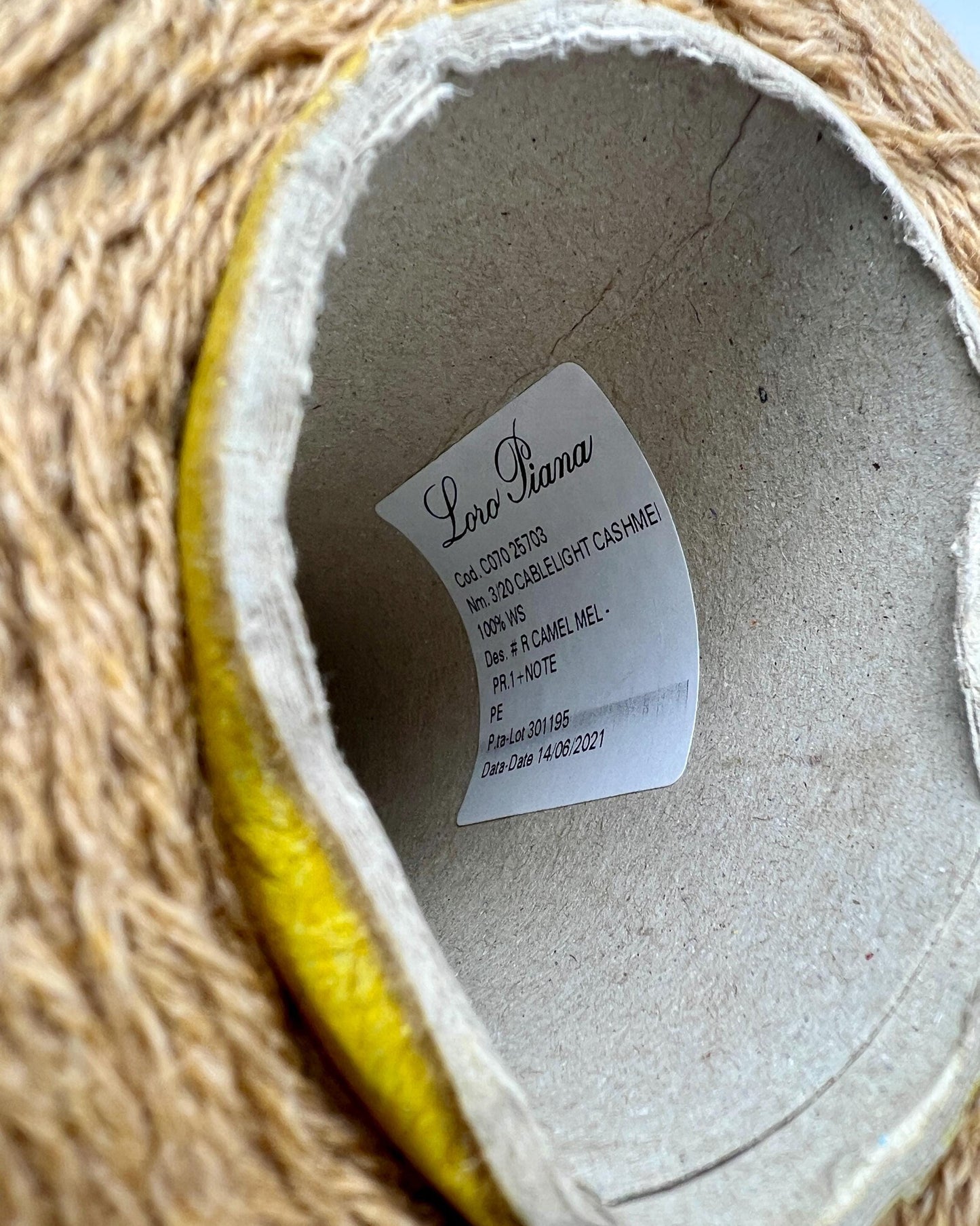 RARE Find: Cashmere 100% Yarn, CABLELIGHT, Luxury Italian Yarn by Loro Piana, Available in Balls and on Cones, 667m/100g (729y)