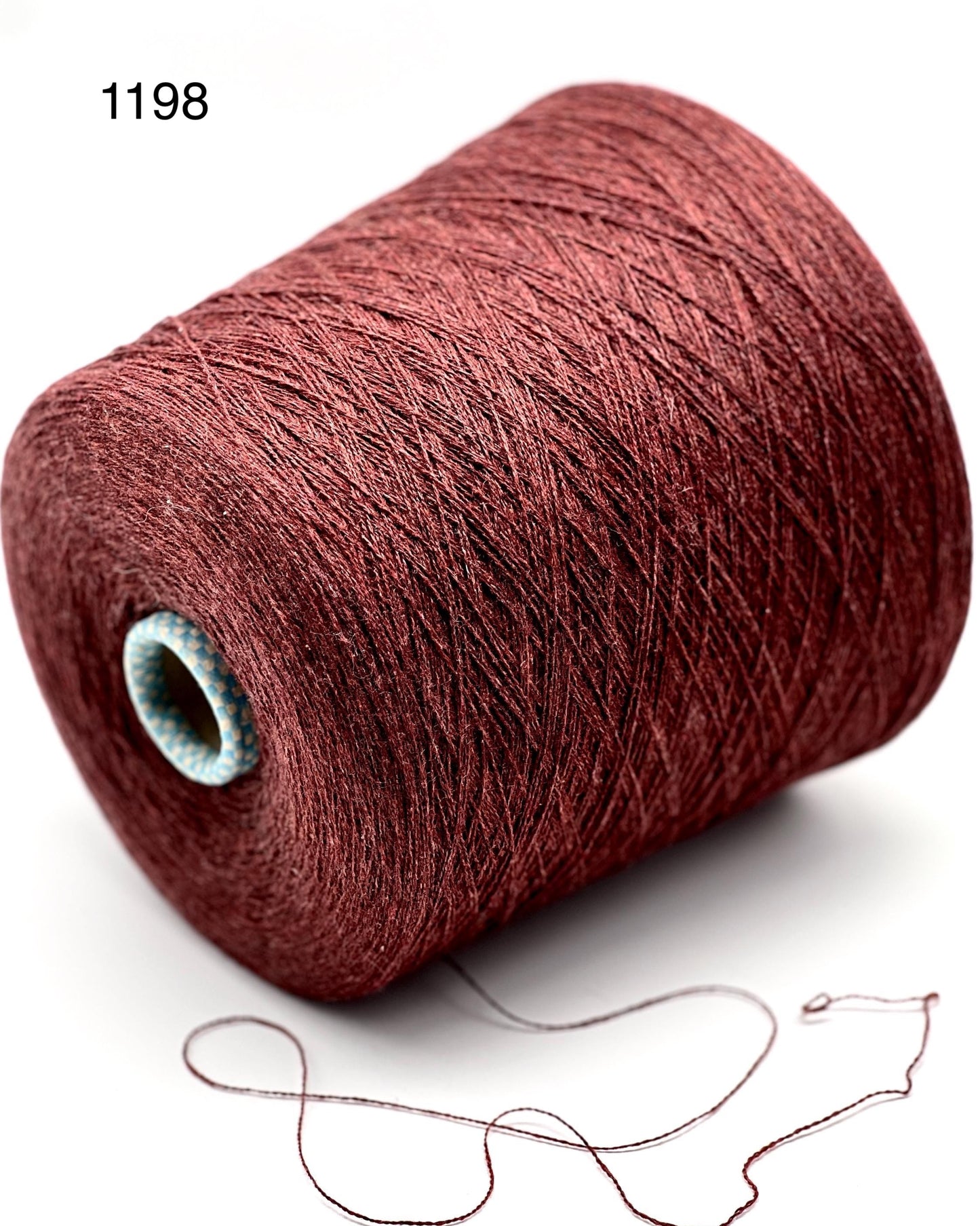 Cariaggi Cashmere 100 iconic 100% pure Italian cashmere yarn in an ultra-fine 2/28 lace weight count for luxury knitting and crochet at iDOKNiT.