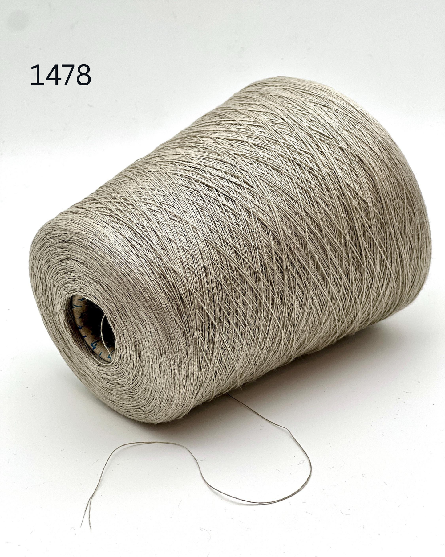 Servizi E Seta LINO linen yarn cone Italy lace weight 1300m per 100g
Italian linen yarn LINO fine lace weight breathable summer yarn
100 percent linen yarn cone weaving knitting lightweight natural fiber