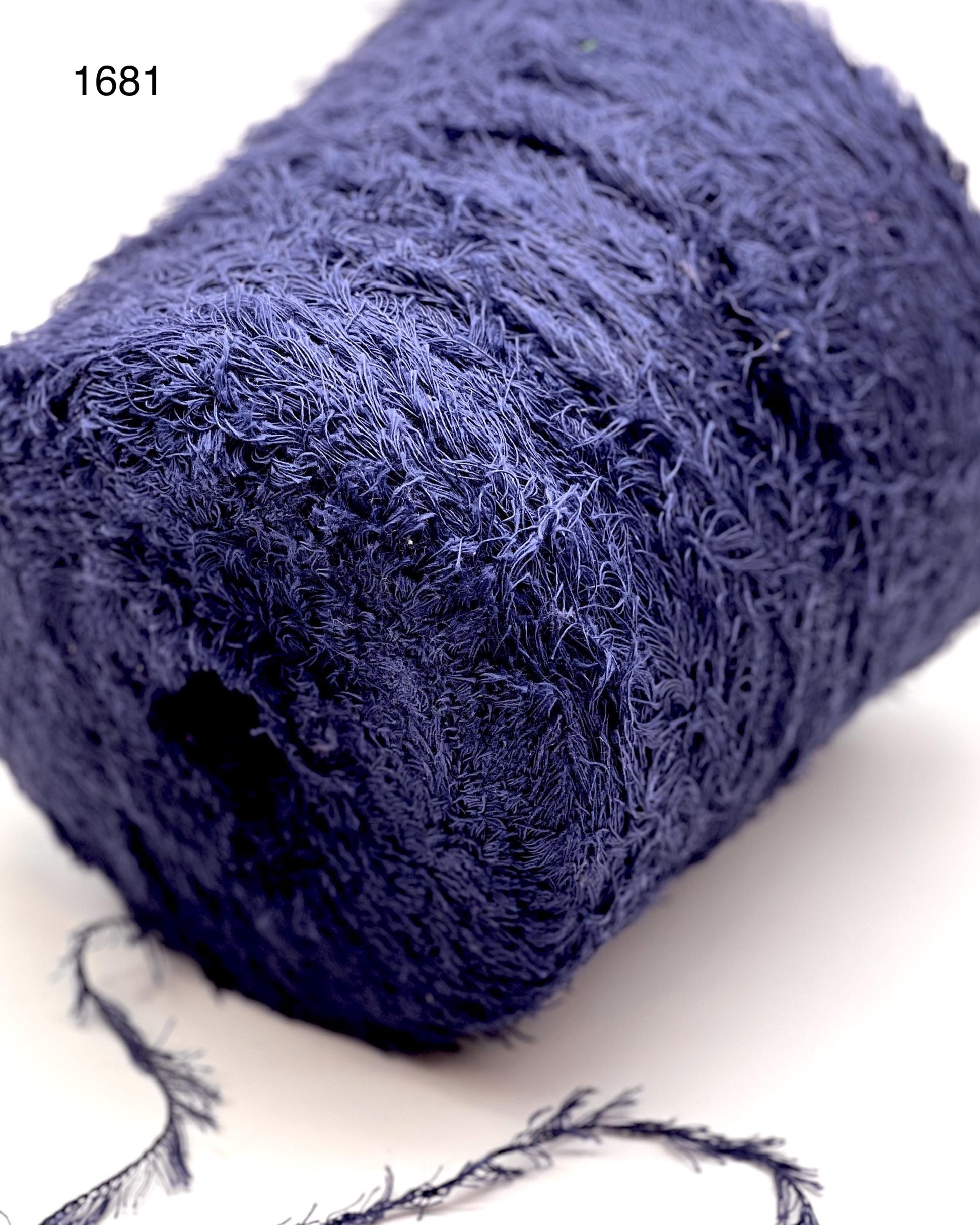 G&G Filati TAGLIATINO 100% cotton Italian DK weight eyelash texture yarn with a soft fluffy grass-like structure for creative knitting at iDOKNiT.