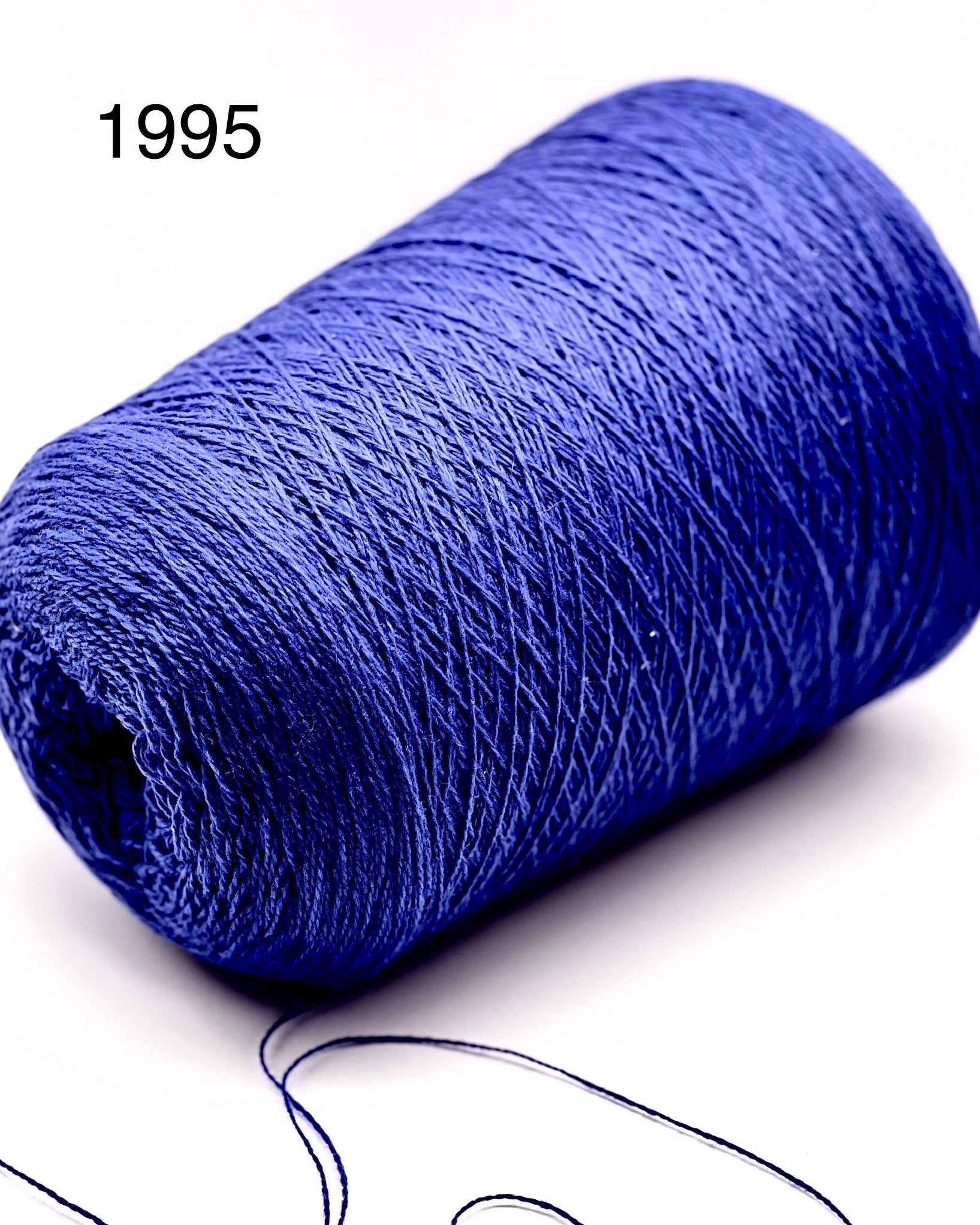 Todd & Duncan LAMAINE luxury 100% lambswool fine weight yarn, Nm 2/14 industrial construction made in Scotland, soft first-shearing wool for premium knitting and crochet at iDOKNiT.