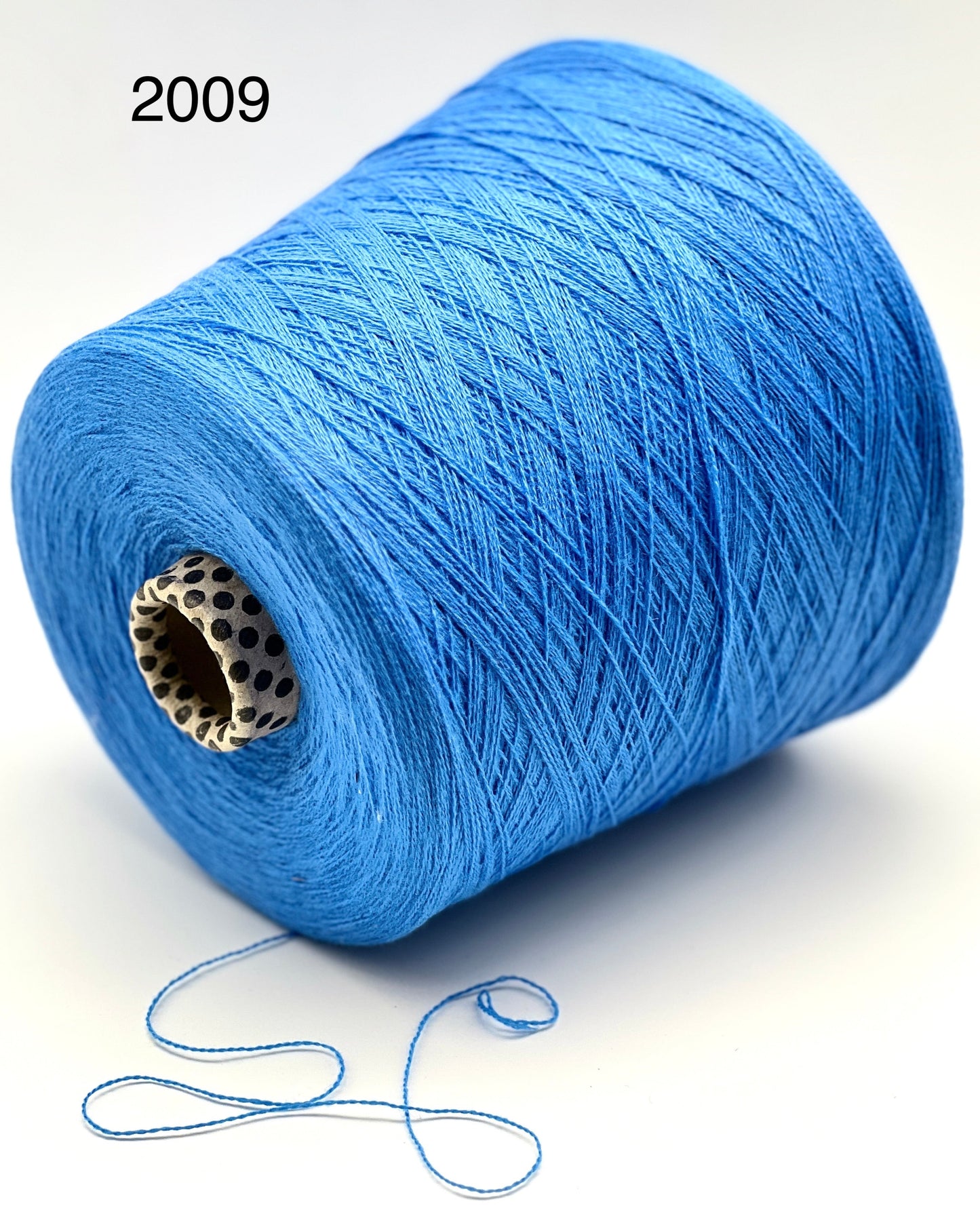 Millefili S.p.A. luxury 100% lambswool extra-fine lace weight yarn, industrial Nm 1/15000 construction made in Italy, premium first-shearing wool for professional multi-strand knitting at iDOKNiT.