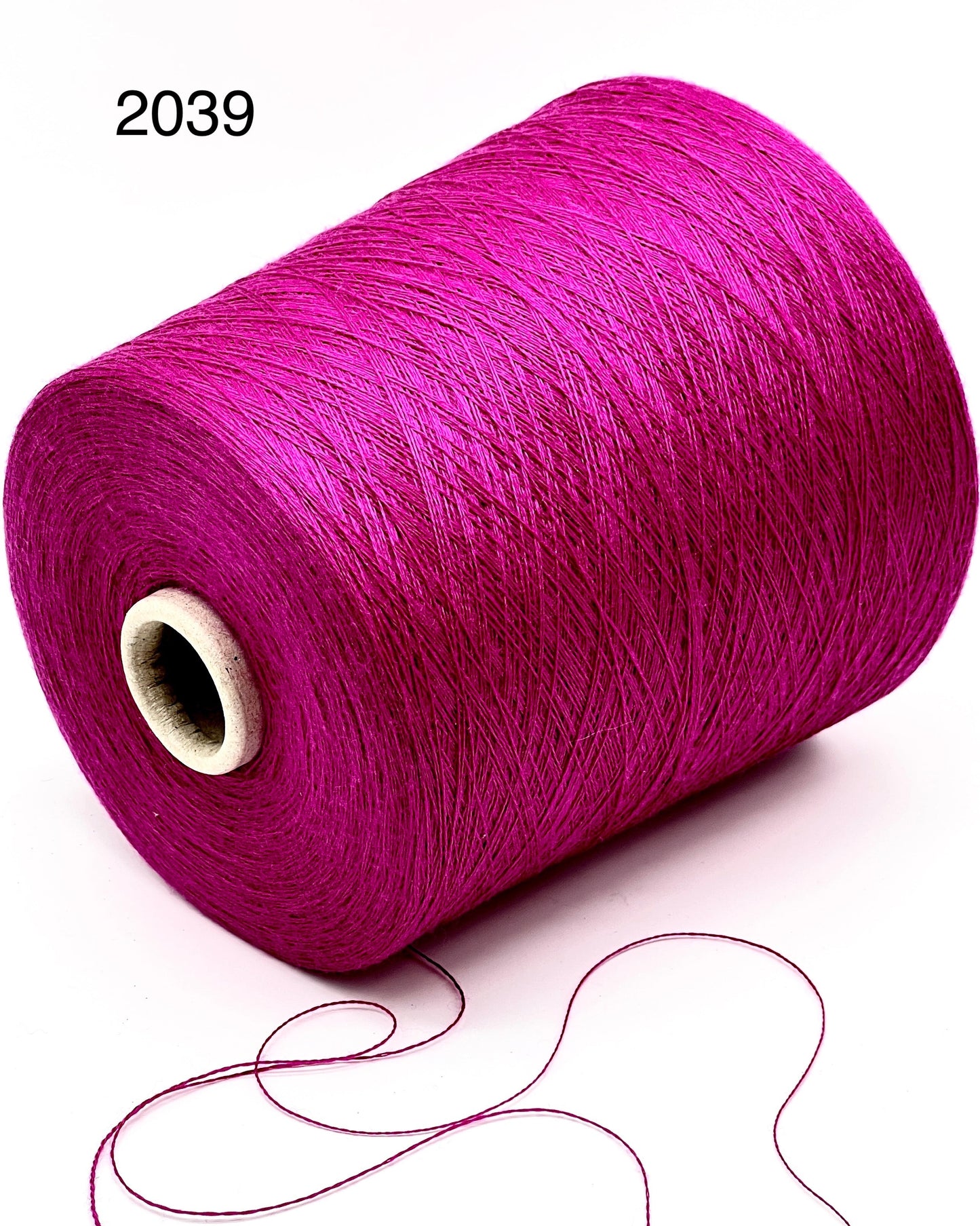 Close-up of iDOKNiT SÜDWOLLE GROUP VICTORIA yarn, showing the ultra-fine Lace weight texture of 100% Extrafine Merino Wool (Superwash) in a ready-to-use ball.