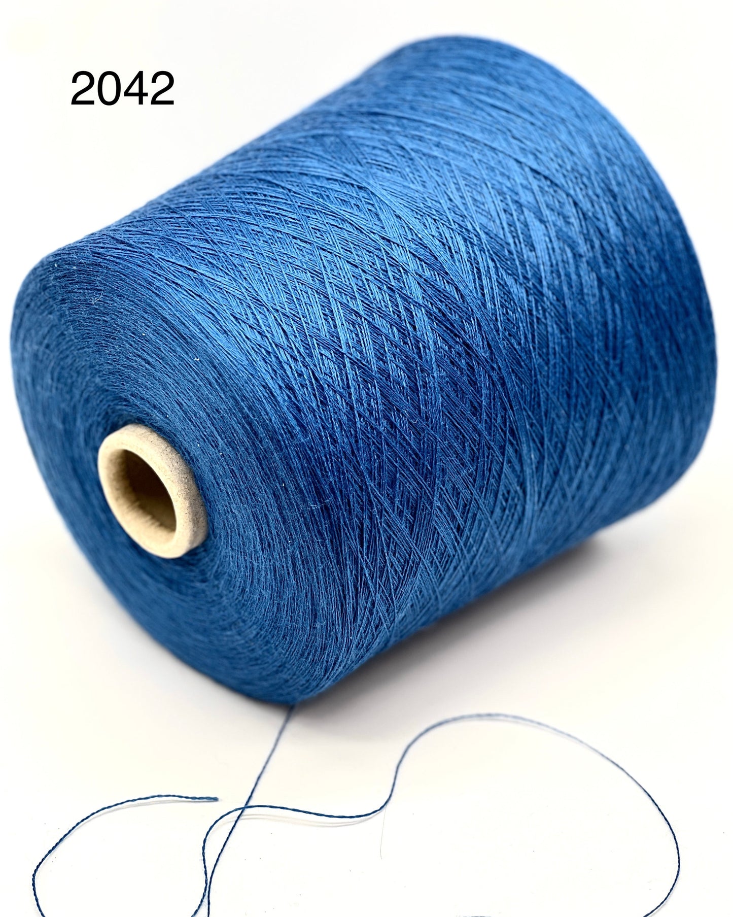 Close-up of iDOKNiT SÜDWOLLE GROUP VICTORIA yarn, showing the ultra-fine Lace weight texture of 100% Extrafine Merino Wool (Superwash) in a ready-to-use ball.