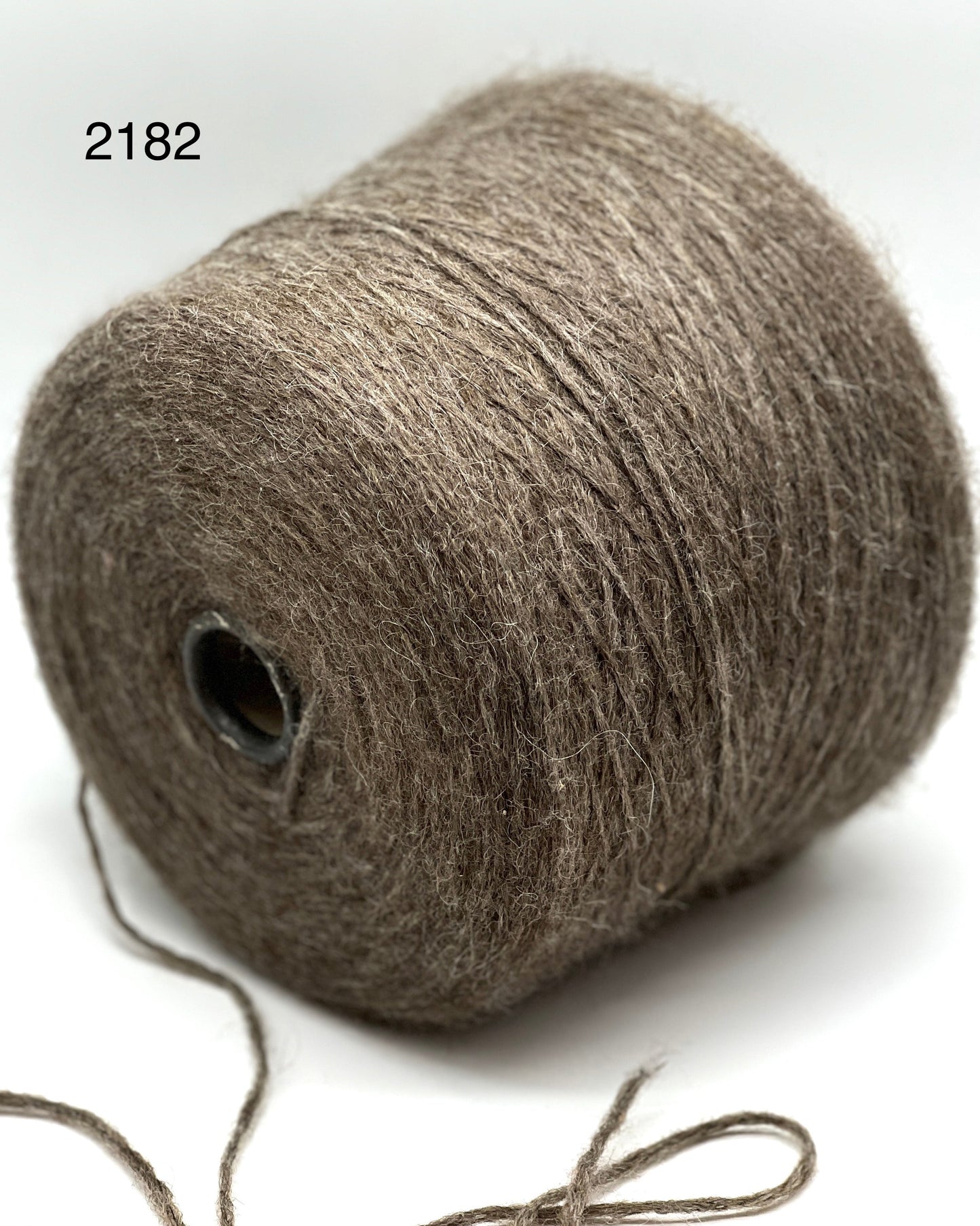 Exclusive iDOKNiT sport weight yarn, CATENA RIBE by Di.Ve Italy. High-end blend of 63% superfine alpaca and 37% polyamide featuring a modern chainette (chain-cable) structure, providing 300m per 100g. Authentic Italian-made luxury fiber curated by iDOKNiT for lightweight, halo-soft knitwear with excellent thermal properties and durability.