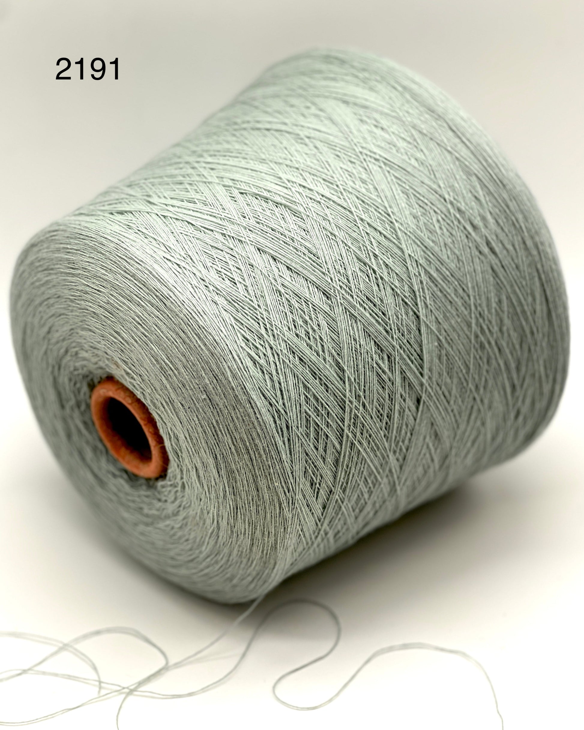 Exclusive iDOKNiT lace weight yarn, LAVINIA by Filati Power Italy. 70% extrafine merino and 30% cashmere blend in an Nm 2/28 count, providing 1400m per 100g. Authentic Italian-made luxury fiber curated by iDOKNiT for delicate, ultra-soft garments.