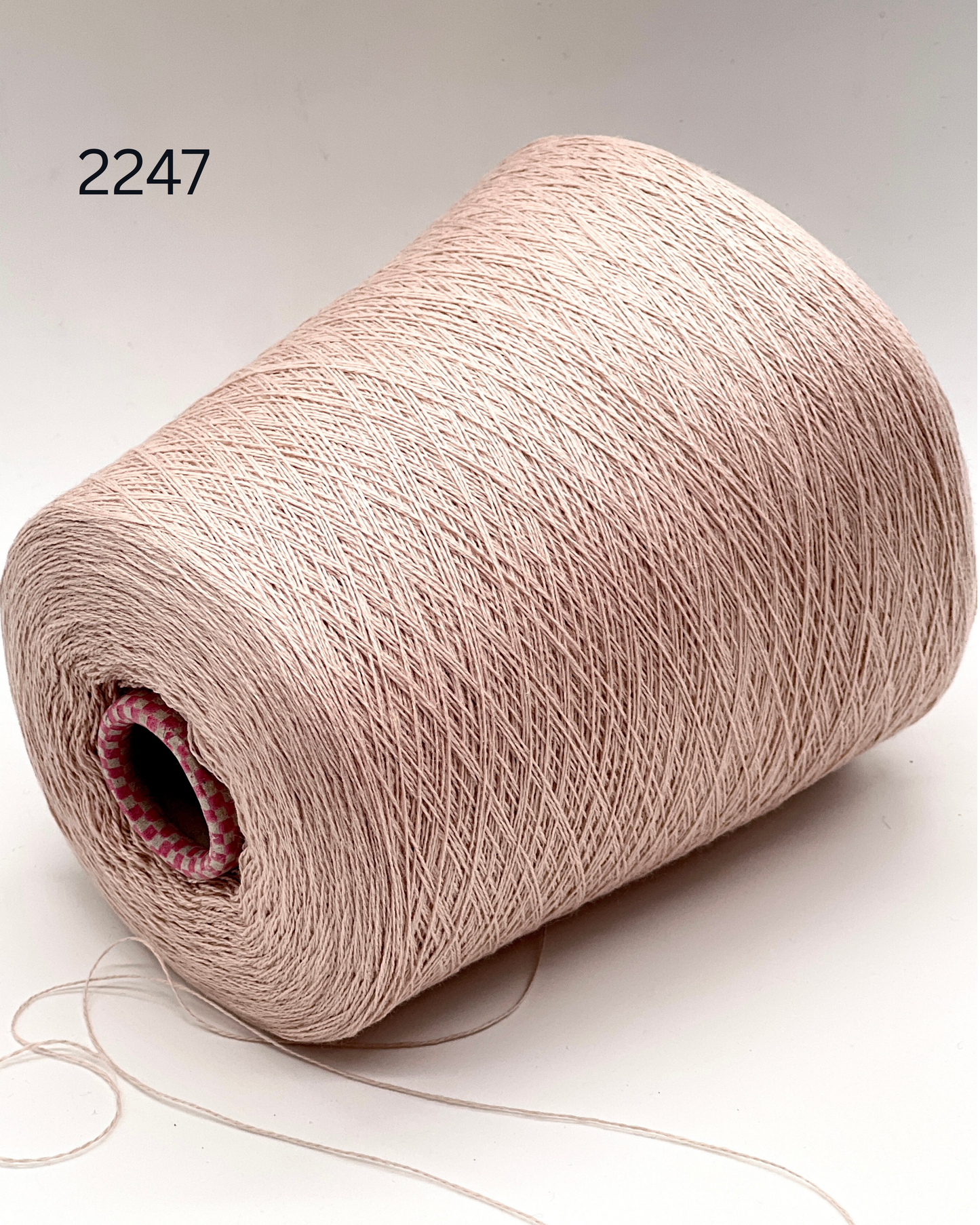 Cariaggi CHAMBRAY luxury 50% cashmere and 50% cotton Italian lace weight yarn in a fine 2/28 count for elegant, lightweight summer knitting at iDOKNiT.