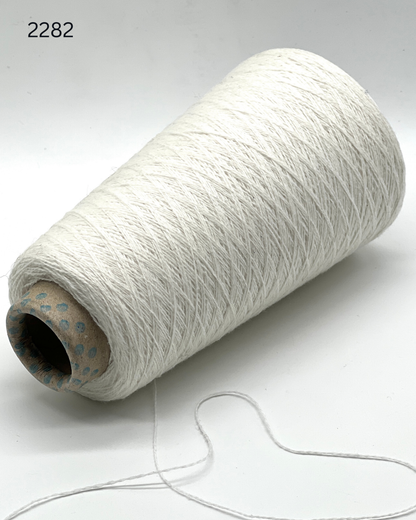 italian cashmere yarn cone loro piana cariaggi lace yarn
luxury cashmere yarn 1400m 100g italy knitting yarn
biagioli modesto cashmere yarn fine lace weight cone
premium italian cashmere yarn soft texture close up
lace cashmere yarn for machine knitting luxury garments