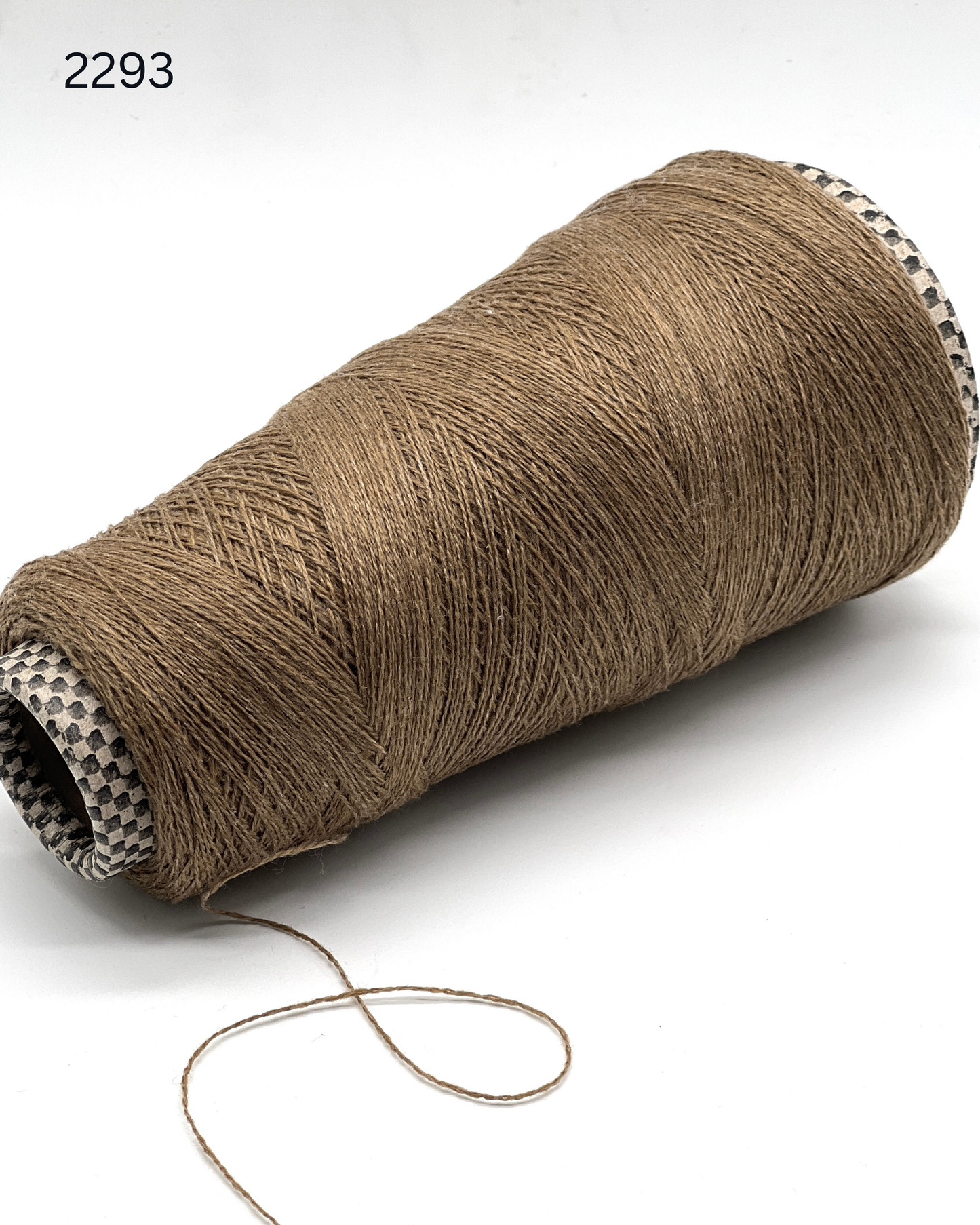 italian cashmere yarn cone loro piana cariaggi lace yarn
luxury cashmere yarn 1400m 100g italy knitting yarn
biagioli modesto cashmere yarn fine lace weight cone
premium italian cashmere yarn soft texture close up
lace cashmere yarn for machine knitting luxury garments