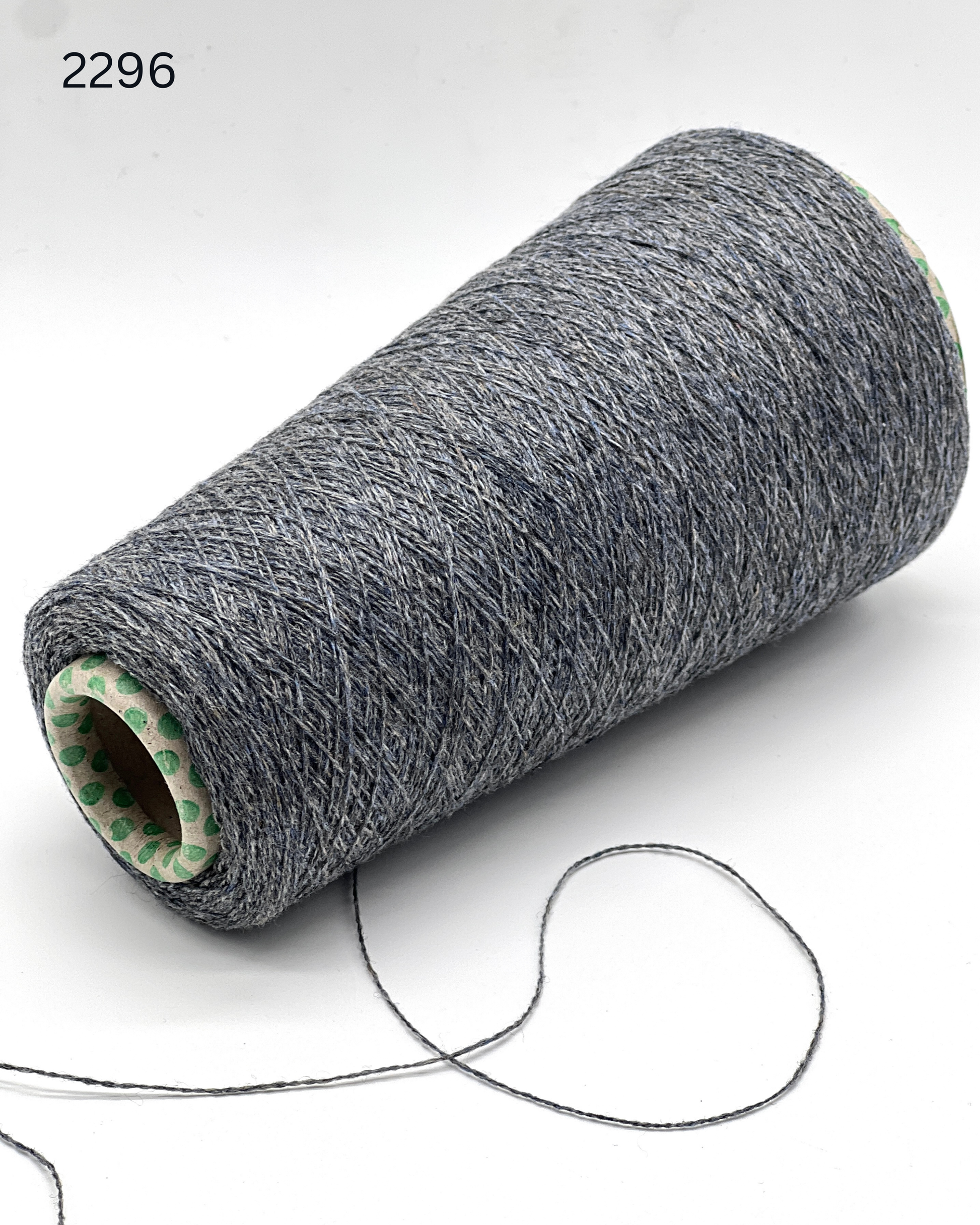 italian cashmere yarn cone loro piana cariaggi lace yarn
luxury cashmere yarn 1400m 100g italy knitting yarn
biagioli modesto cashmere yarn fine lace weight cone
premium italian cashmere yarn soft texture close up
lace cashmere yarn for machine knitting luxury garments