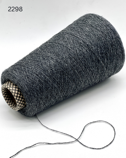 italian cashmere yarn cone loro piana cariaggi lace yarn
luxury cashmere yarn 1400m 100g italy knitting yarn
biagioli modesto cashmere yarn fine lace weight cone
premium italian cashmere yarn soft texture close up
lace cashmere yarn for machine knitting luxury garments