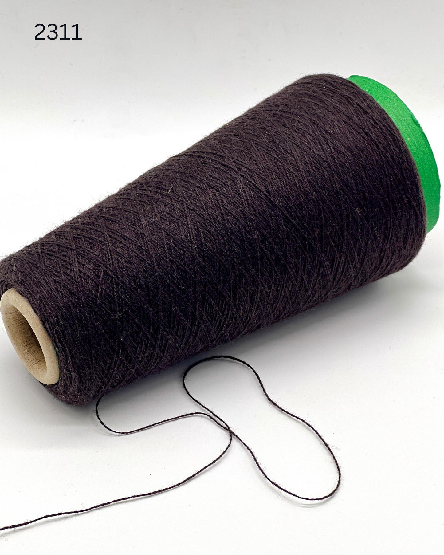 italian cashmere yarn cone loro piana cariaggi lace yarn
luxury cashmere yarn 1400m 100g italy knitting yarn
biagioli modesto cashmere yarn fine lace weight cone
premium italian cashmere yarn soft texture close up
lace cashmere yarn for machine knitting luxury garments
