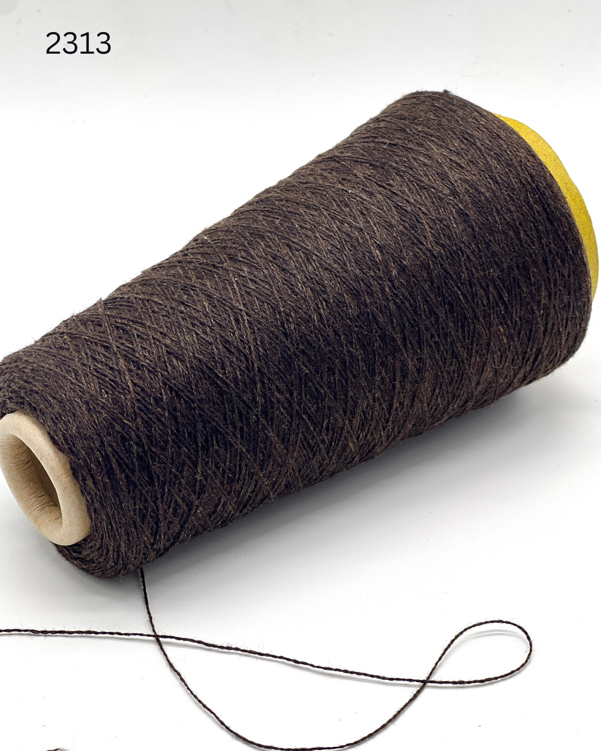 italian cashmere yarn cone loro piana cariaggi lace yarn
luxury cashmere yarn 1400m 100g italy knitting yarn
biagioli modesto cashmere yarn fine lace weight cone
premium italian cashmere yarn soft texture close up
lace cashmere yarn for machine knitting luxury garments