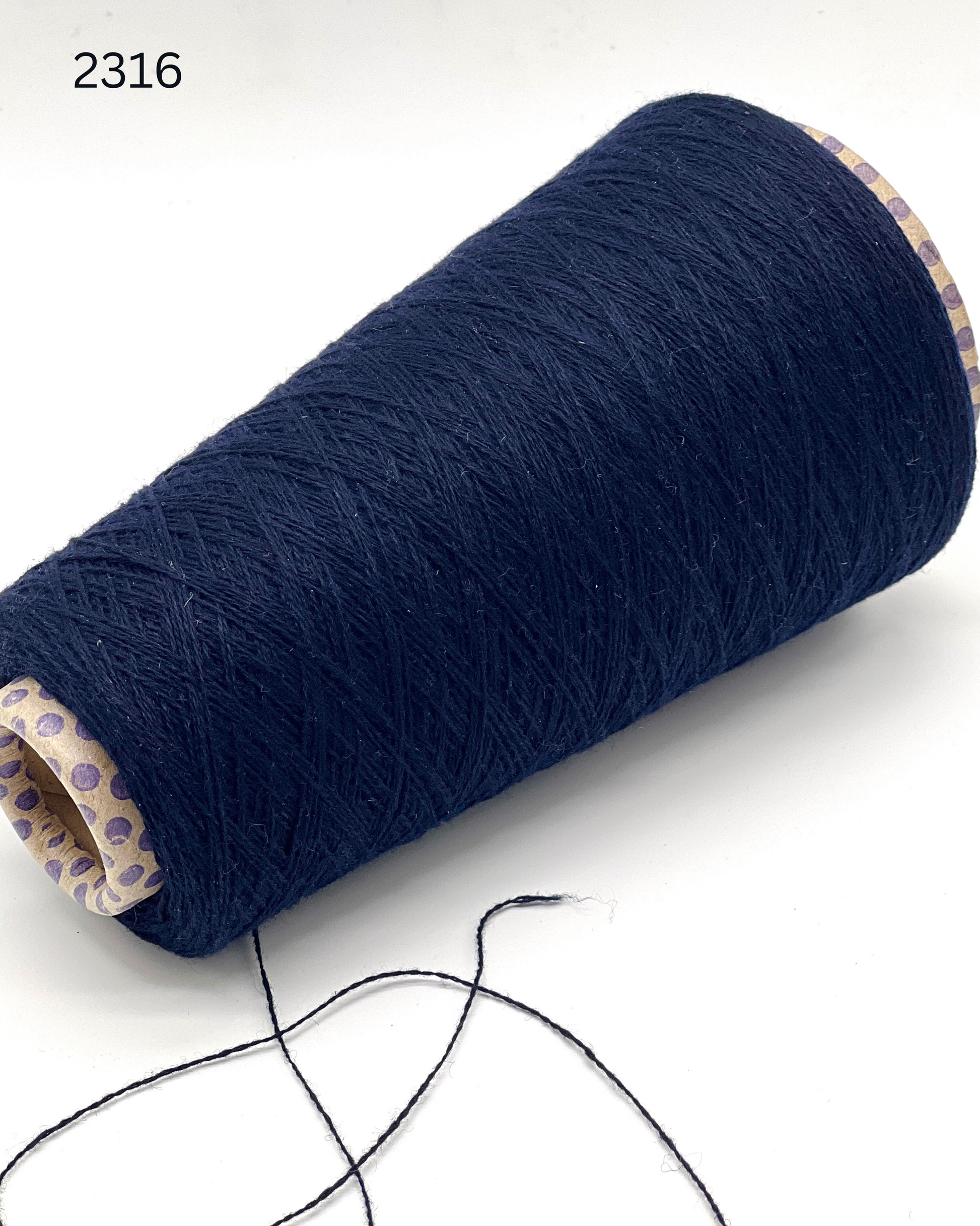 italian cashmere yarn cone loro piana cariaggi lace yarn
luxury cashmere yarn 1400m 100g italy knitting yarn
biagioli modesto cashmere yarn fine lace weight cone
premium italian cashmere yarn soft texture close up
lace cashmere yarn for machine knitting luxury garments