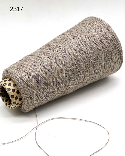 italian cashmere yarn cone loro piana cariaggi lace yarn
luxury cashmere yarn 1400m 100g italy knitting yarn
biagioli modesto cashmere yarn fine lace weight cone
premium italian cashmere yarn soft texture close up
lace cashmere yarn for machine knitting luxury garments
