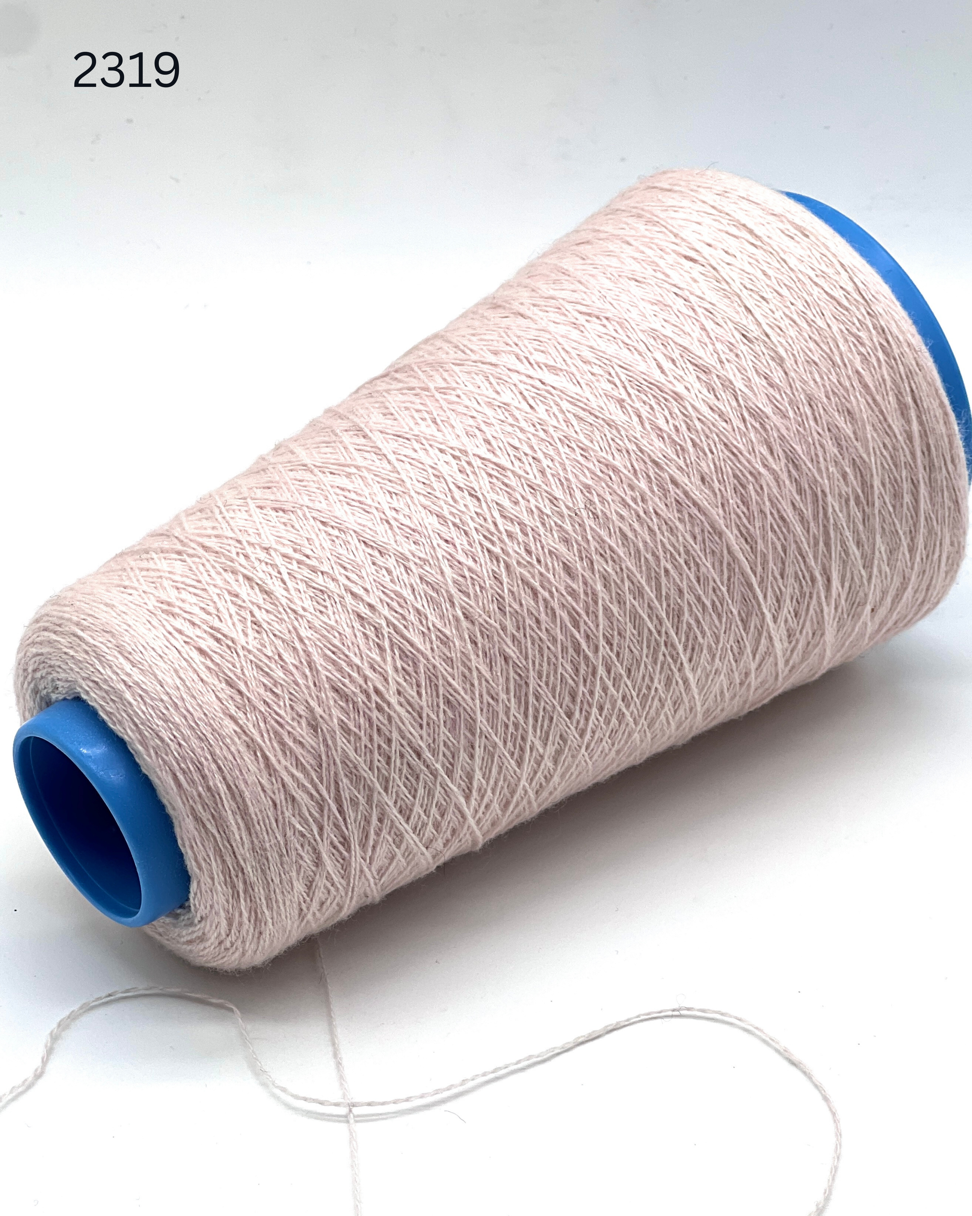 italian cashmere yarn cone loro piana cariaggi lace yarn
luxury cashmere yarn 1400m 100g italy knitting yarn
biagioli modesto cashmere yarn fine lace weight cone
premium italian cashmere yarn soft texture close up
lace cashmere yarn for machine knitting luxury garments
