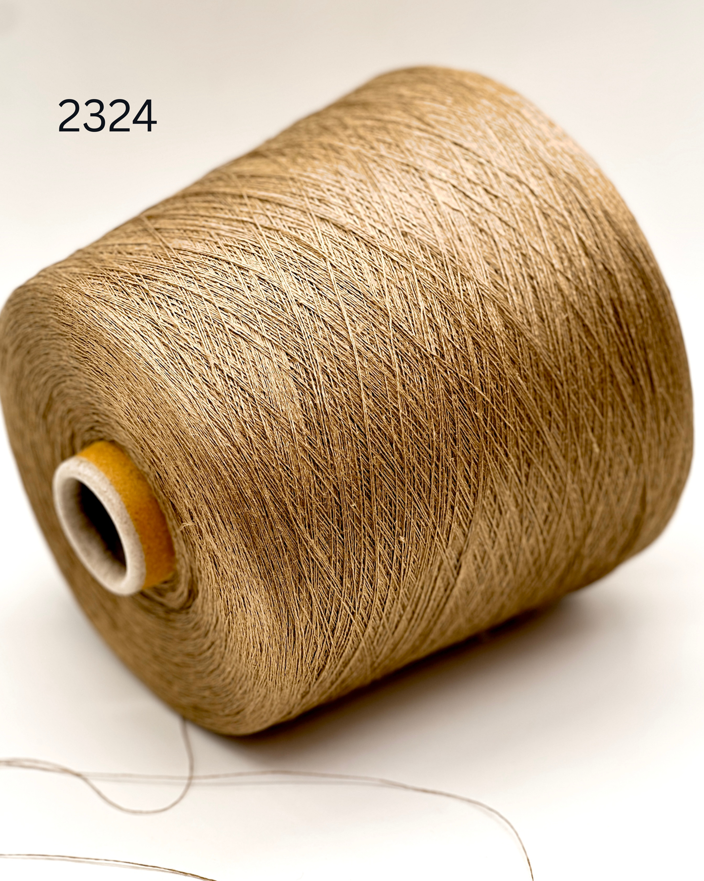 Servizi E Seta LINO MELANGE linen yarn cone 2000m lace weight Italy
100 percent linen melange yarn extra fine Italian thread close up
Italian linen yarn cone for knitting weaving blending melange texture
extra fine linen yarn strand detail breathable summer fiber
lino melange yarn texture close up Servizi E Seta Italy