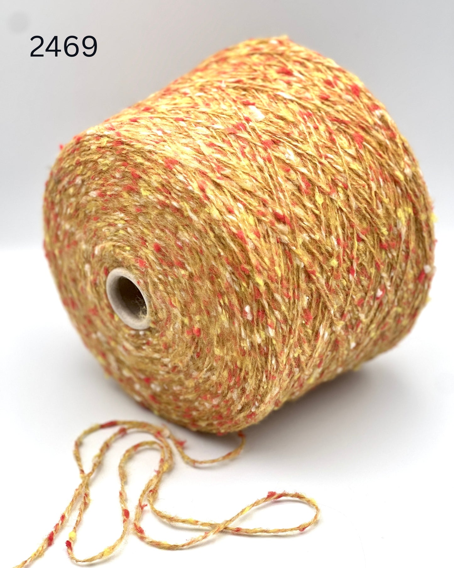Lineapiu Italia Douglas mohair merino wool DK weight tweed yarn in hand wound balls from iDOKNiT