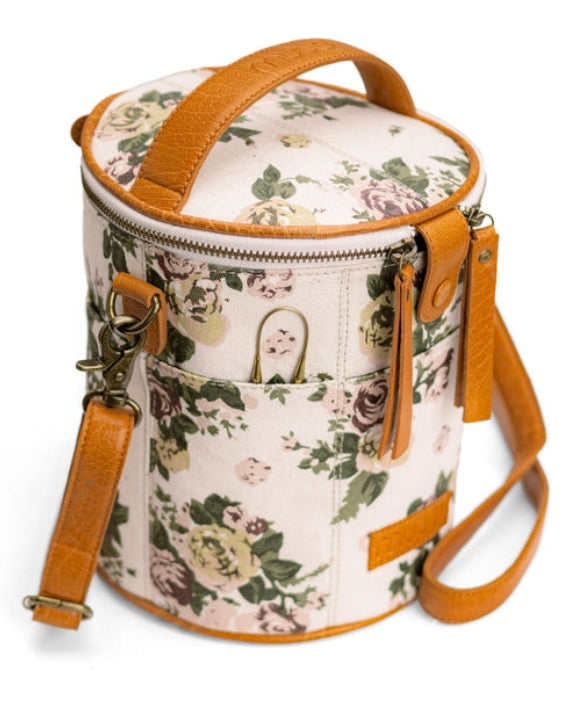 muud Saturn canvas project bag with genuine leather trim and yarn feed holes from iDOKNiT