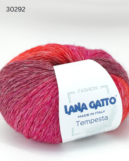 Lana Gatto TEMPESTA wool cotton chainette yarn Italian DK yarn
Luxury Italian chain yarn TEMPESTA soft lightweight knitting yarn
Close up of TEMPESTA yarn showing airy chainette structure
Wool cotton yarn TEMPESTA for sweaters cardigans and accessories
Lightweight structured yarn TEMPESTA for modern knitwear