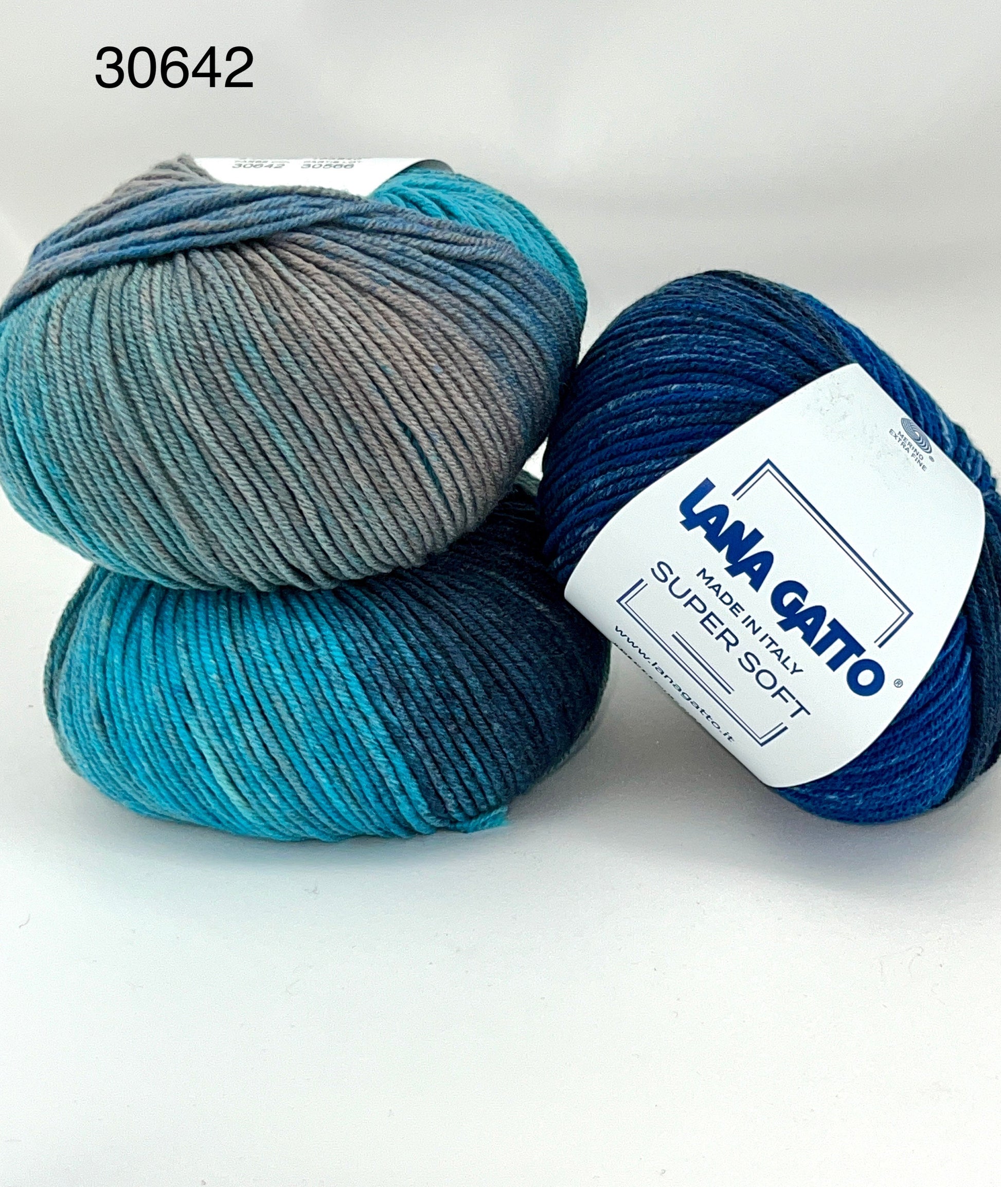 Lana Gatto SUPER SOFT Print Colors yarn ball – extra fine merino wool made in Italy