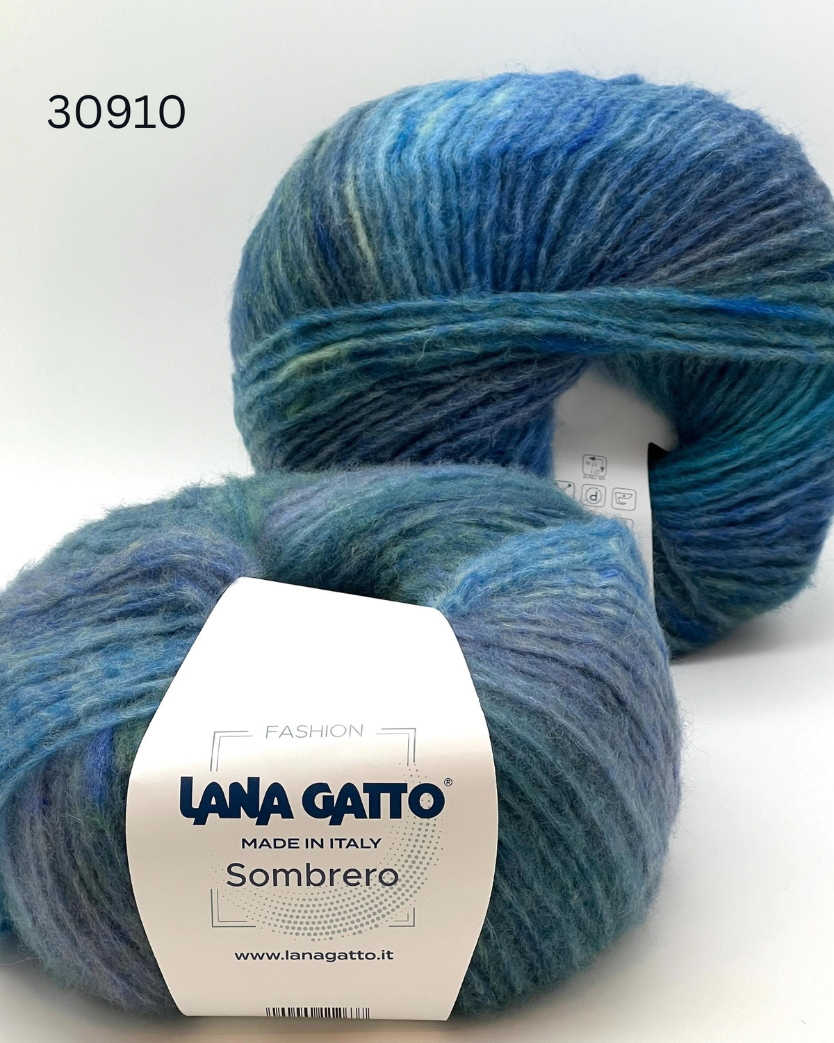 Lana Gatto Sombrero 86 percent Virgin Wool gradient yarn 100g 300m from iDOKNiT