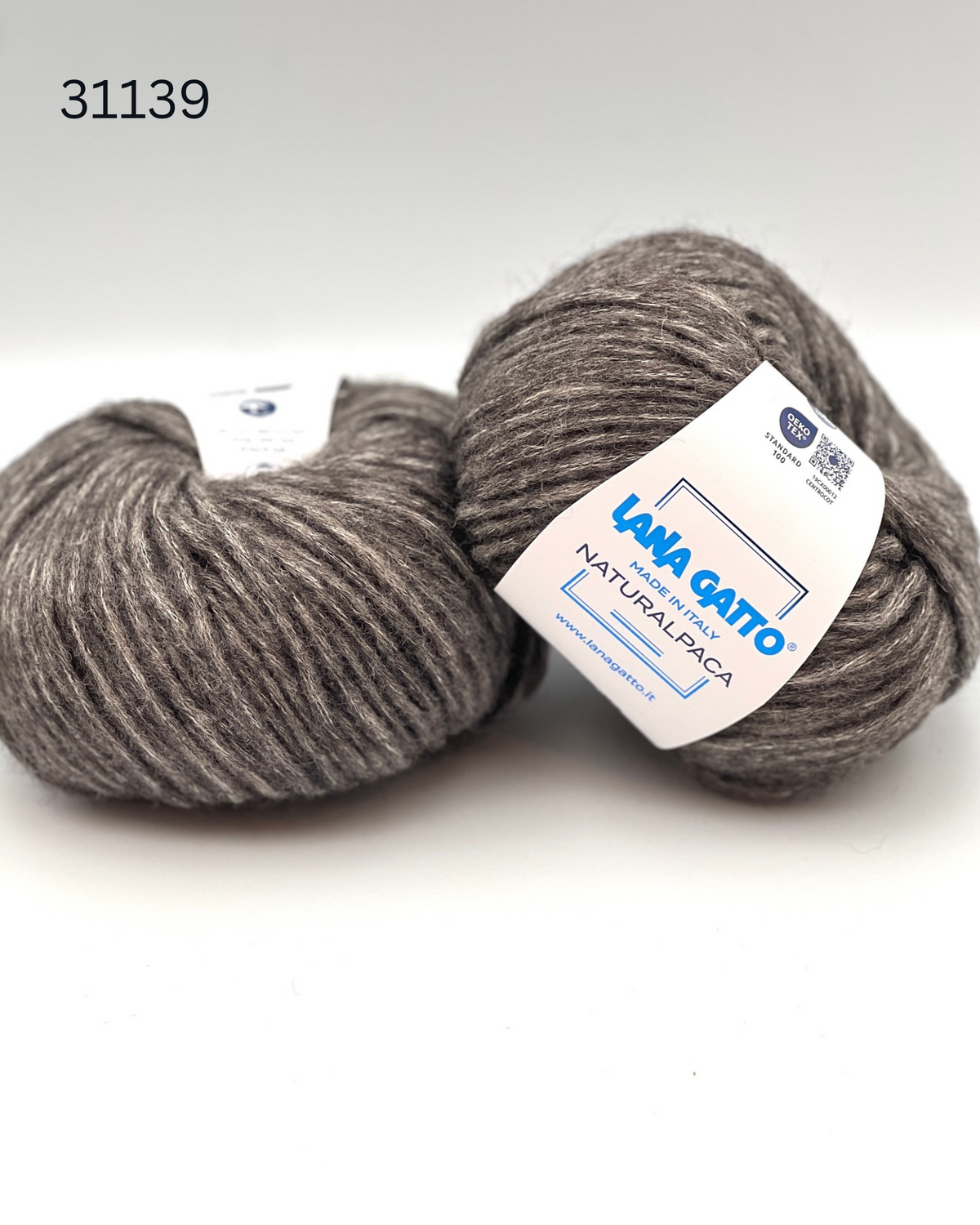 Lana Gatto Naturalpaca 46 percent Alpaca 32 percent Wool 22 percent Cotton Italian chunky chainette yarn from iDOKNiT