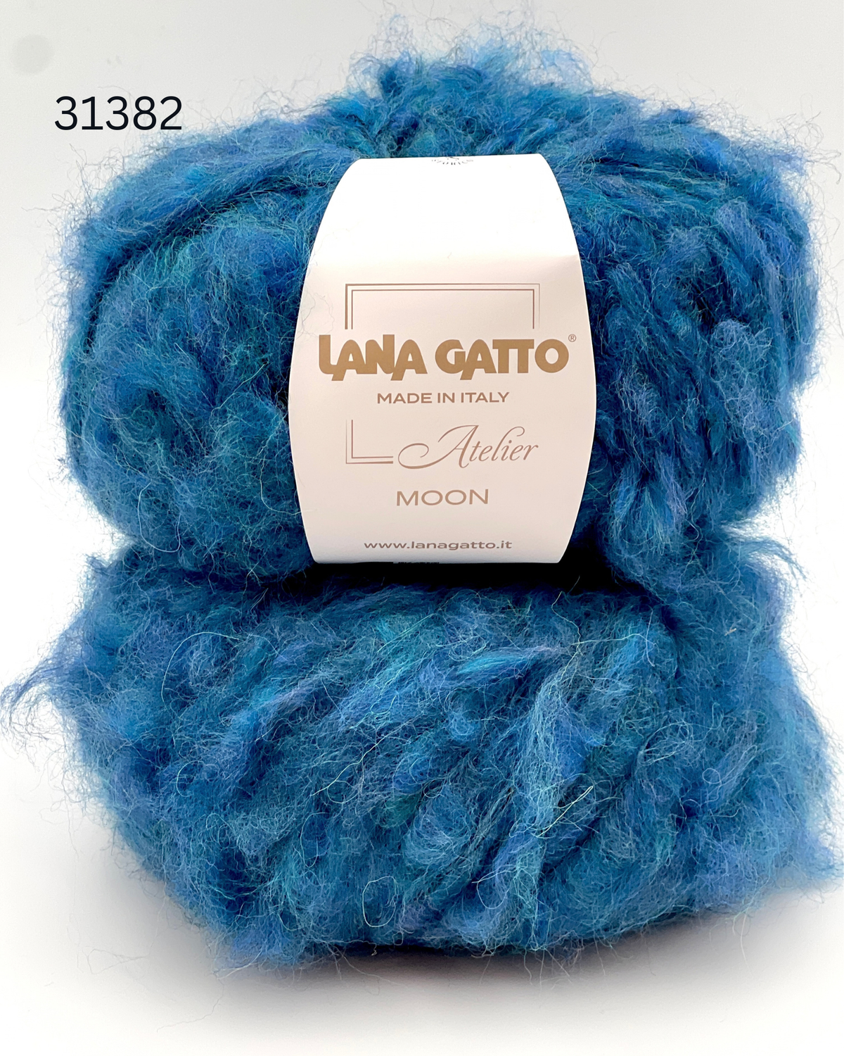 Lana Gatto Moon 45 percent Extrafine Merino 45 percent Superfine Alpaca Italian cable roving yarn from iDOKNiT