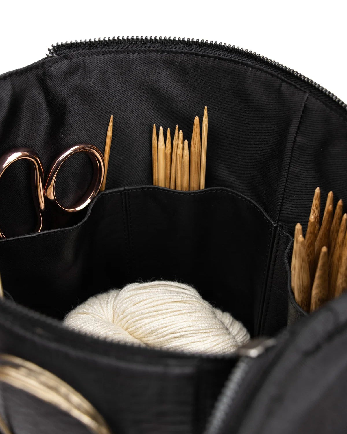 muud Saturn XL canvas project bag with genuine leather details and yarn feed holes from iDOKNiT