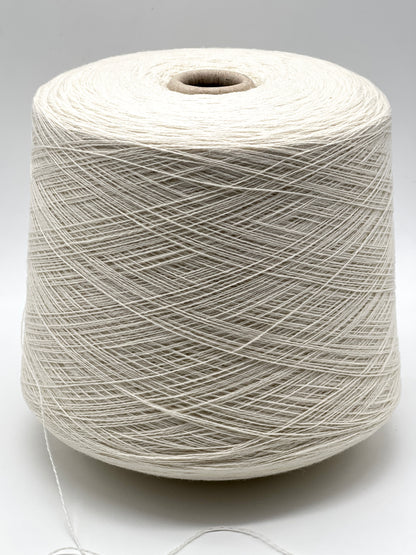 Cashmere 100% Yarn, CASHMERE, Luxury Italian Yarn by Loro Piana, Available in Balls and on Cones, Lace Weight, 1350m/100g (1476y/3.52oz)