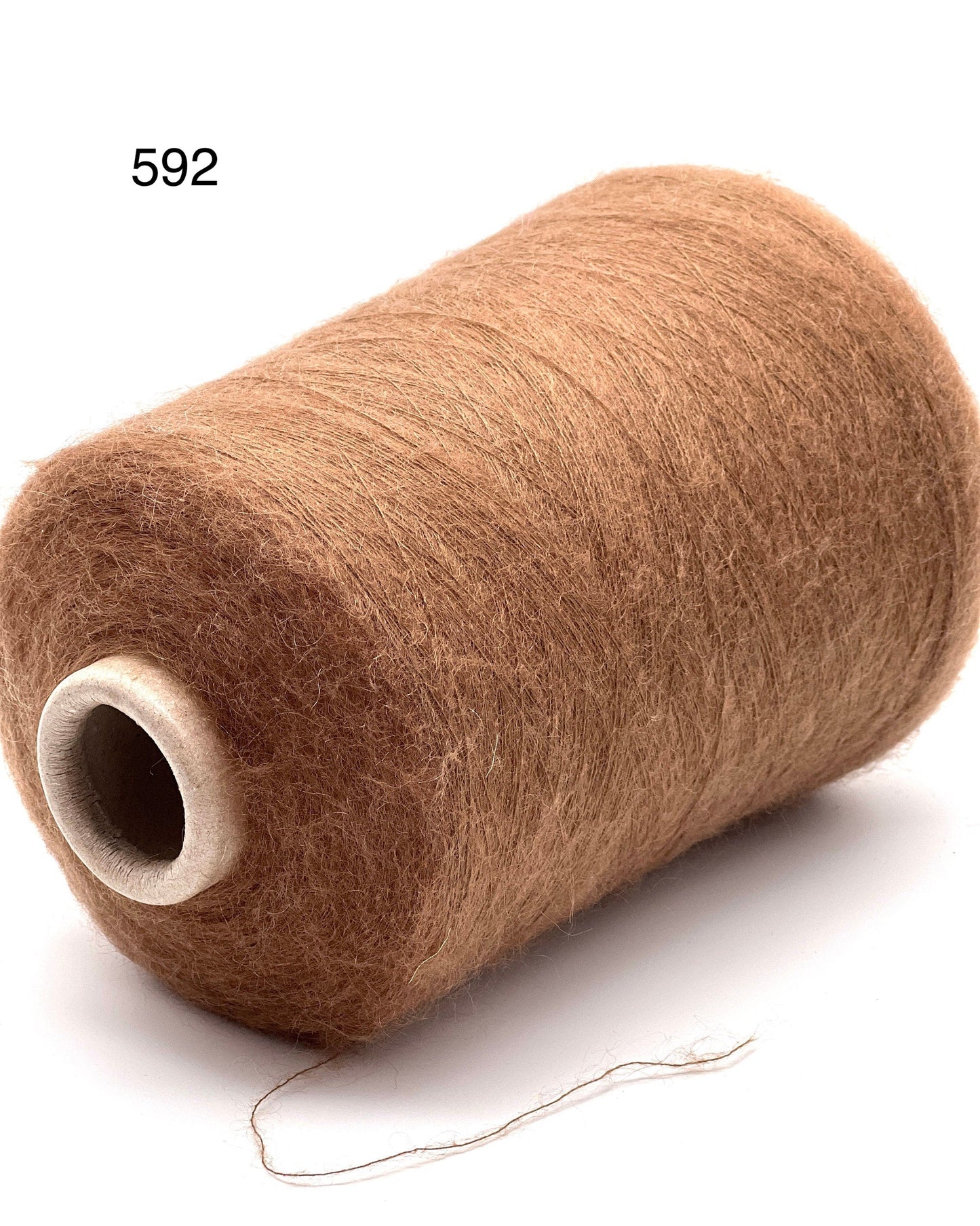 Elite iDOKNiT lace weight yarn, Superkid Mohair blend by Lineapiu Italia. Luxury composition of 58% superkid mohair and 8% wool, Nm 10, providing 1000m per 100g. Authentic Italian-made extra fine yarn curated by iDOKNiT for delicate, airy garments with a signature mohair halo.