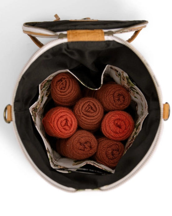 muud Saturn XL canvas project bag with genuine leather details and yarn feed holes from iDOKNiT