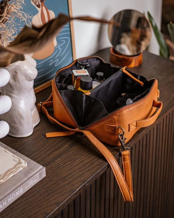 muud Cleo genuine leather box style crossbody project bag from iDOKNiT