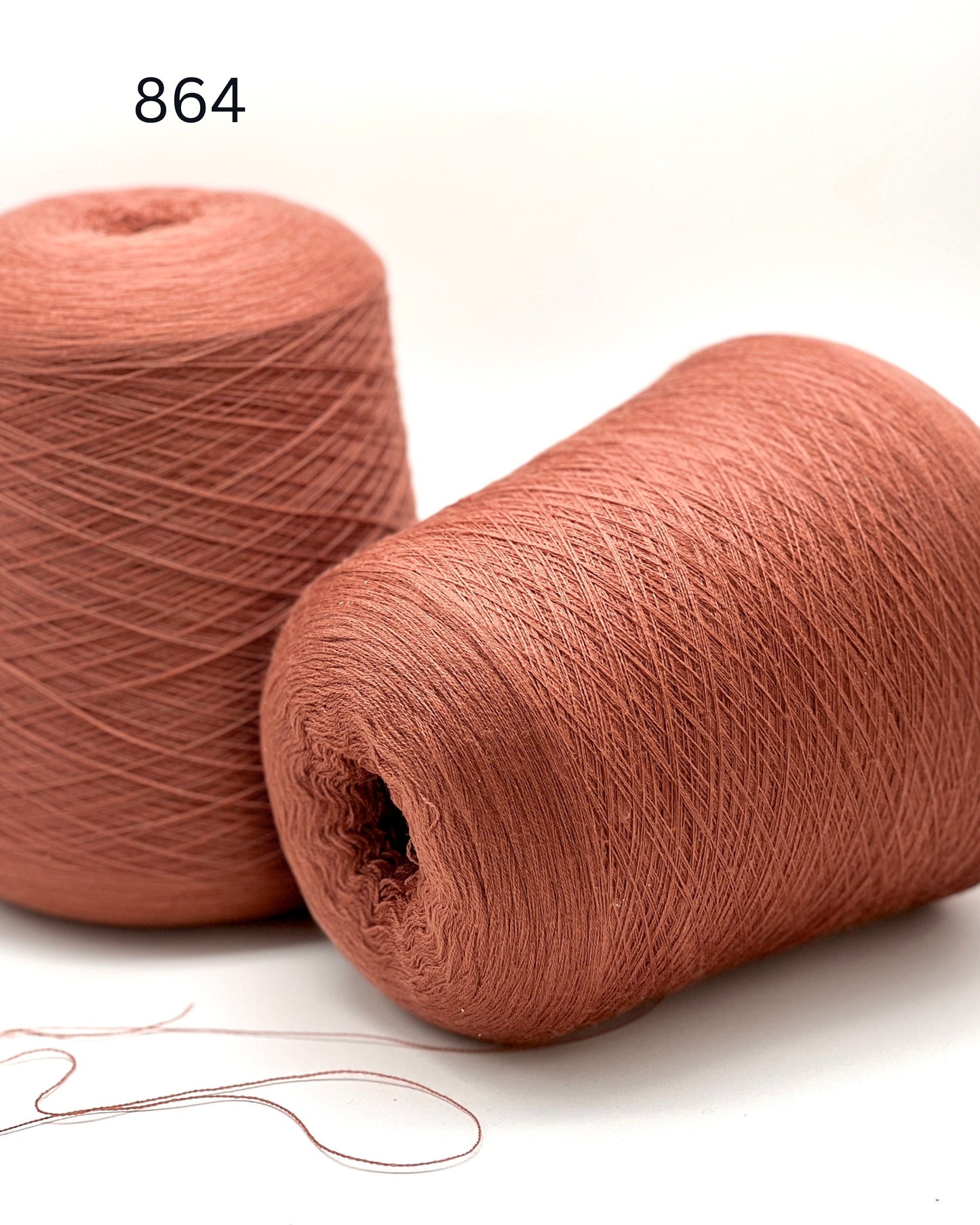 cariaggi jaipur cashmere silk lace yarn italy
luxury italian cashmere silk yarn 2800m 100g
extra fine lace yarn for knitting weaving couture
soft lightweight cashmere silk yarn close up
cariaggi luxury yarn on cones