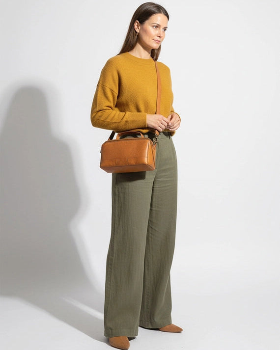 muud Cleo genuine leather box style crossbody project bag from iDOKNiT
