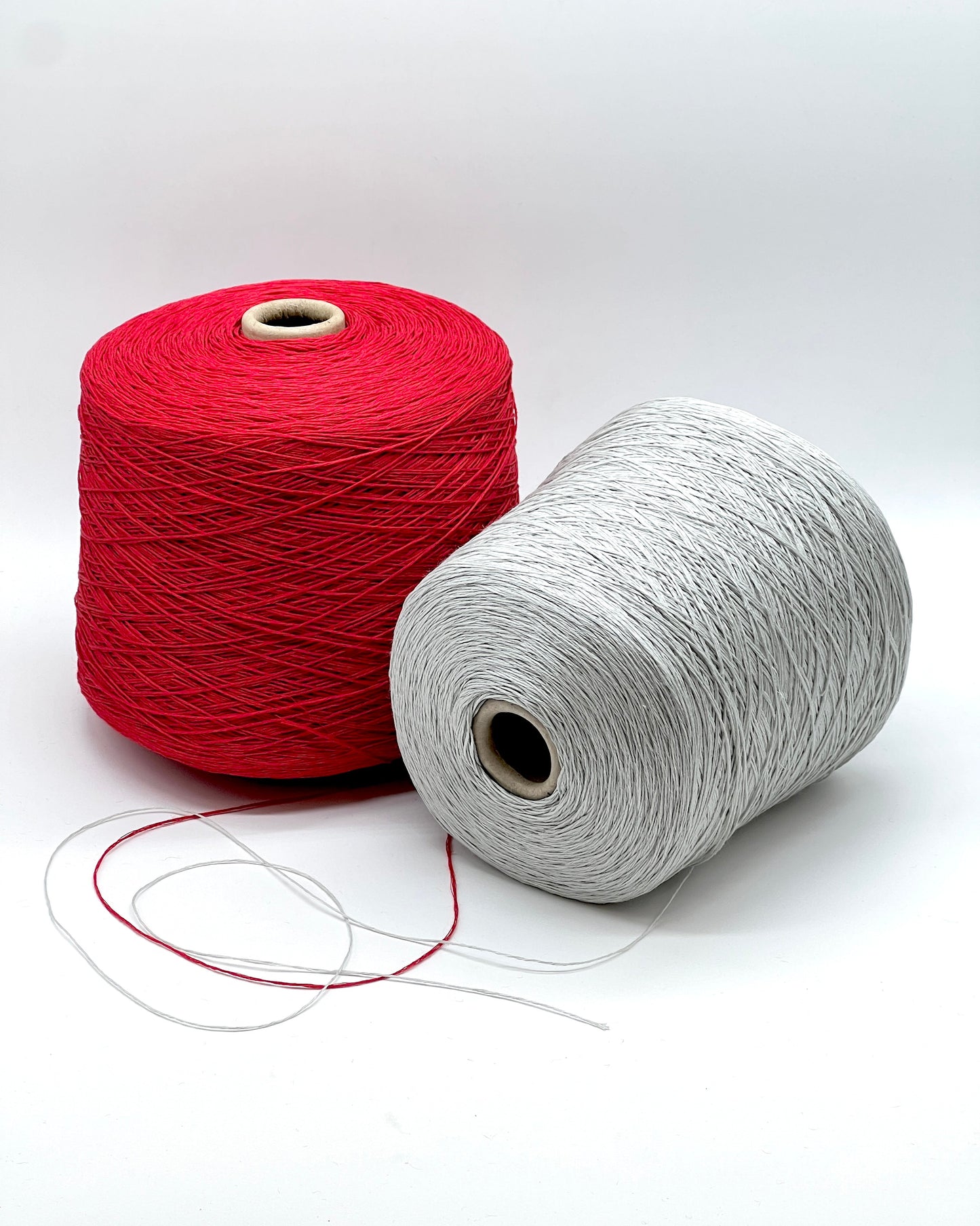 Elite iDOKNiT lace weight yarn, 100% Pure LINEN by STORAI Italy. High-quality plant fiber with a rustic texture and elegant sheen, 450-490m/100g. Authentic Italian-made summer yarn curated by iDOKNiT for breathable, durable garments that soften beautifully over time.
