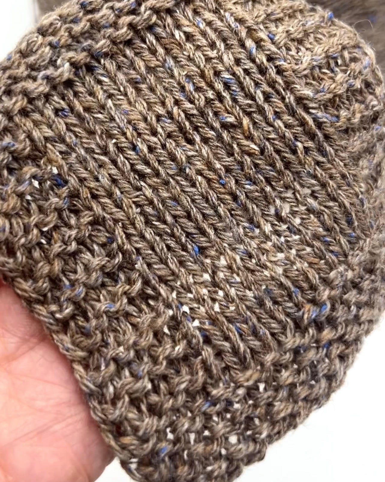 Exclusive iDOKNiT lace weight tweed yarn, PIGALLE by RiGo Italy. A complex luxury blend of 40% virgin wool, 20% silk, and 15% viscose, 750m/100g. Authentic Italian-made tweed with sophisticated multi-fiber texture and subtle silk sheen, curated by iDOKNiT for high-end, lightweight knitwear.