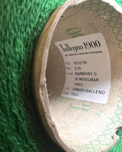 Elite iDOKNiT lace weight yarn, HARMONY by Tollegno 1900 (Lana Gatto) Italy. 100% Extra Fine Merino wool, Nm 2/30, offering an incredible 1500m per 100g. Authentic Italian-made luxury yarn curated by iDOKNiT in a wide palette of sophisticated shades, from 2155 Medium Grey to 2167 Anthracite, for professional-grade lace knitting.