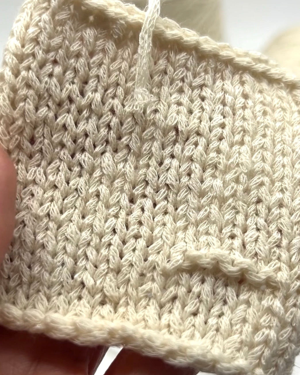 Exclusive iDOKNiT chunky weight yarn, DOMUS SILK by RiGo Italy. High-end blend of 60% cotton and 40% silk with a modern chainette (chain-cable) structure, providing 130m per 100g. Authentic Italian-made luxury fiber curated by iDOKNiT for breathable, soft, and textured knitwear with excellent stitch definition.