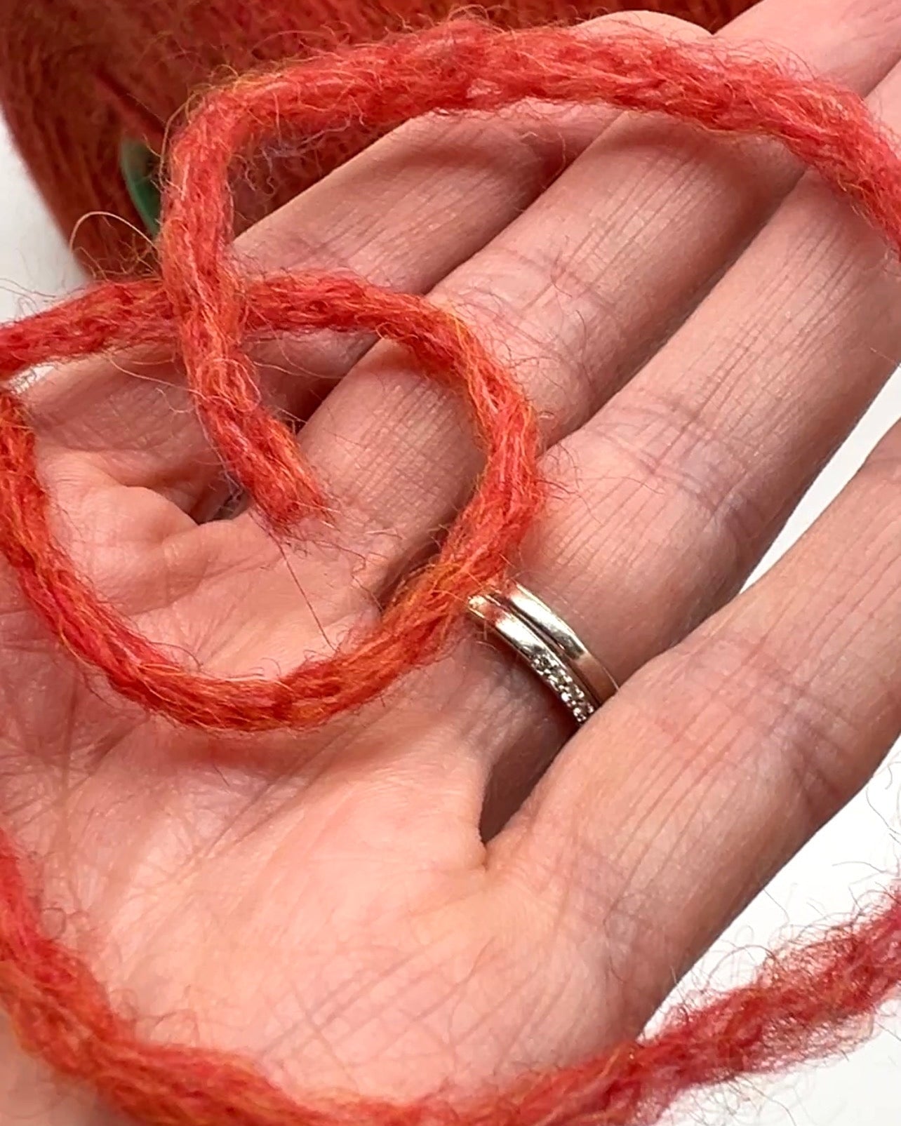 Exclusive iDOKNiT sport weight yarn, CATENA RIBE by Di.Ve Italy. High-end blend of 63% superfine alpaca and 37% polyamide featuring a modern chainette (chain-cable) structure, providing 300m per 100g. Authentic Italian-made luxury fiber curated by iDOKNiT for lightweight, halo-soft knitwear with excellent thermal properties and durability.
