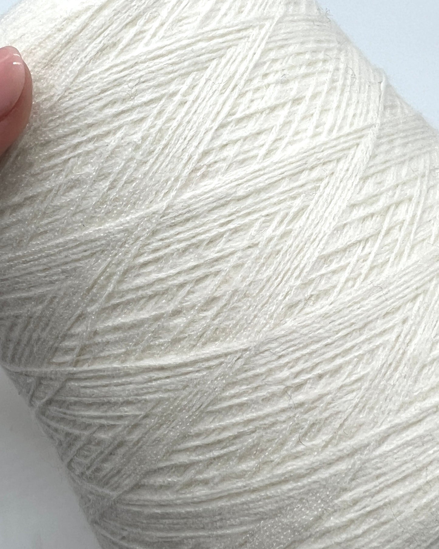 Exclusive iDOKNiT lace weight yarn, GLICINE by Filati Naturali Italy. 59% merino and 25% cashmere blend with a unique elastic chainette (chain-cable) structure, providing 650m per 100g. Authentic Italian-made luxury fiber curated by iDOKNiT for stretchy, resilient, and ultra-soft knitwear that maintains its shape beautifully.