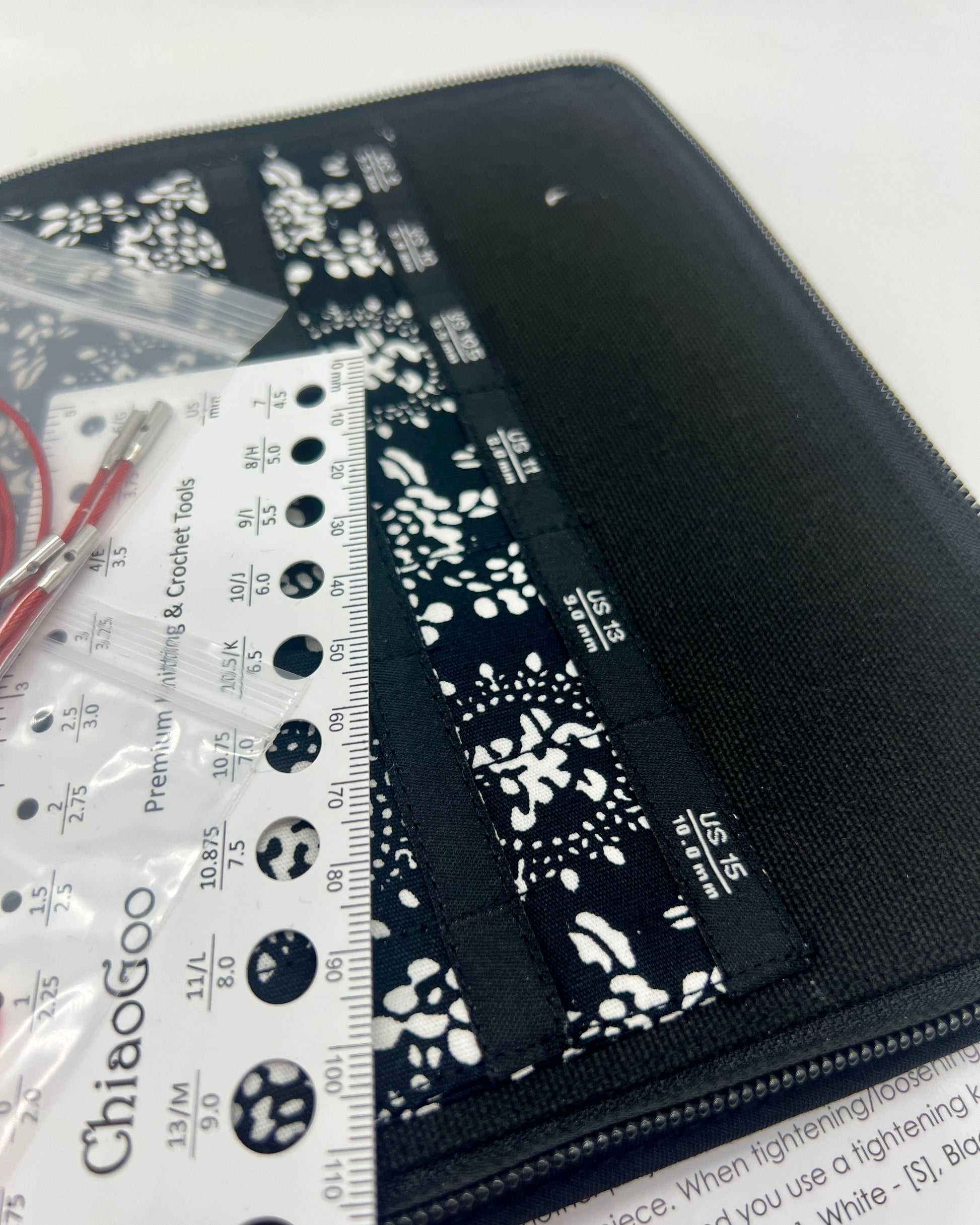 ChiaoGoo TWIST SS 4" Small interchangeable knitting needle set with surgical stainless steel lace tips and zippered fabric case for iDOKNiT.